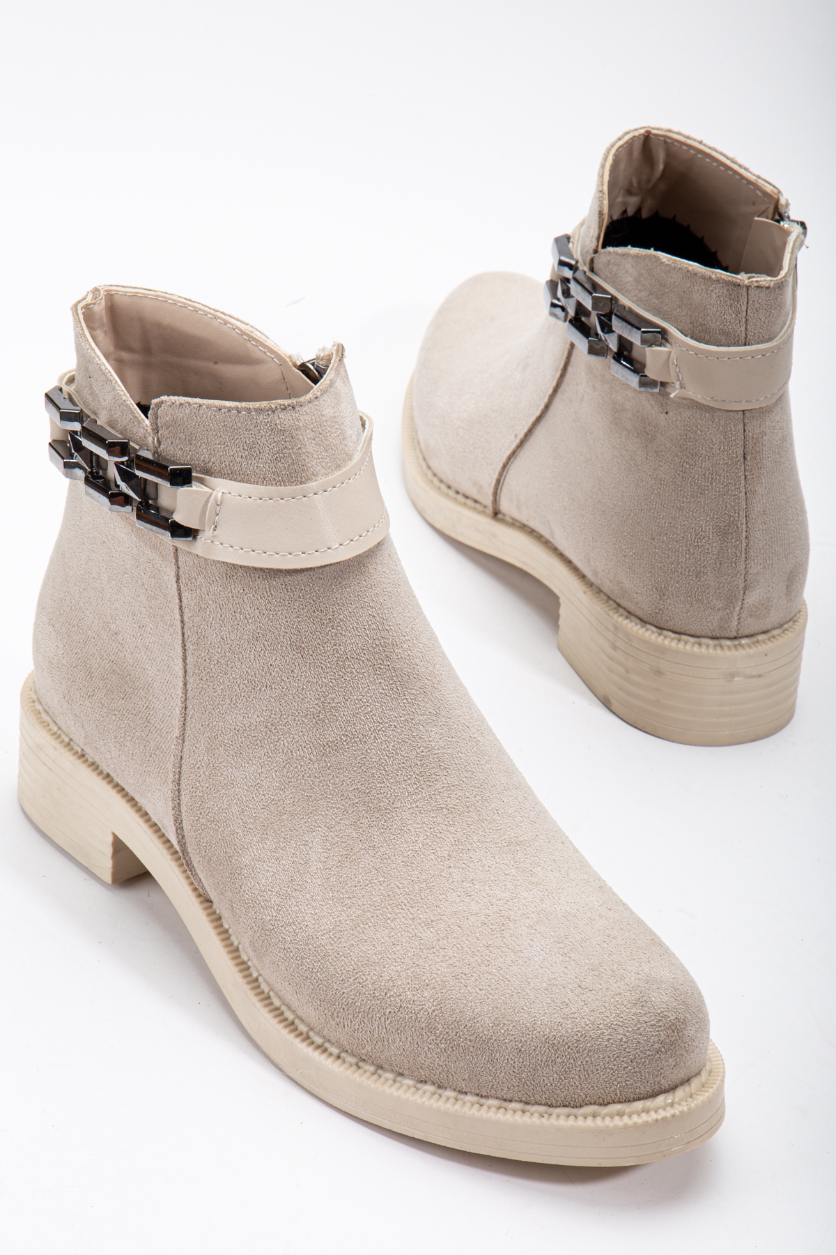 Kadın Ten Süet Termo Taban Zincir Detaylı Fermuarlı Kısa Topuklu Bot - Görsel 2