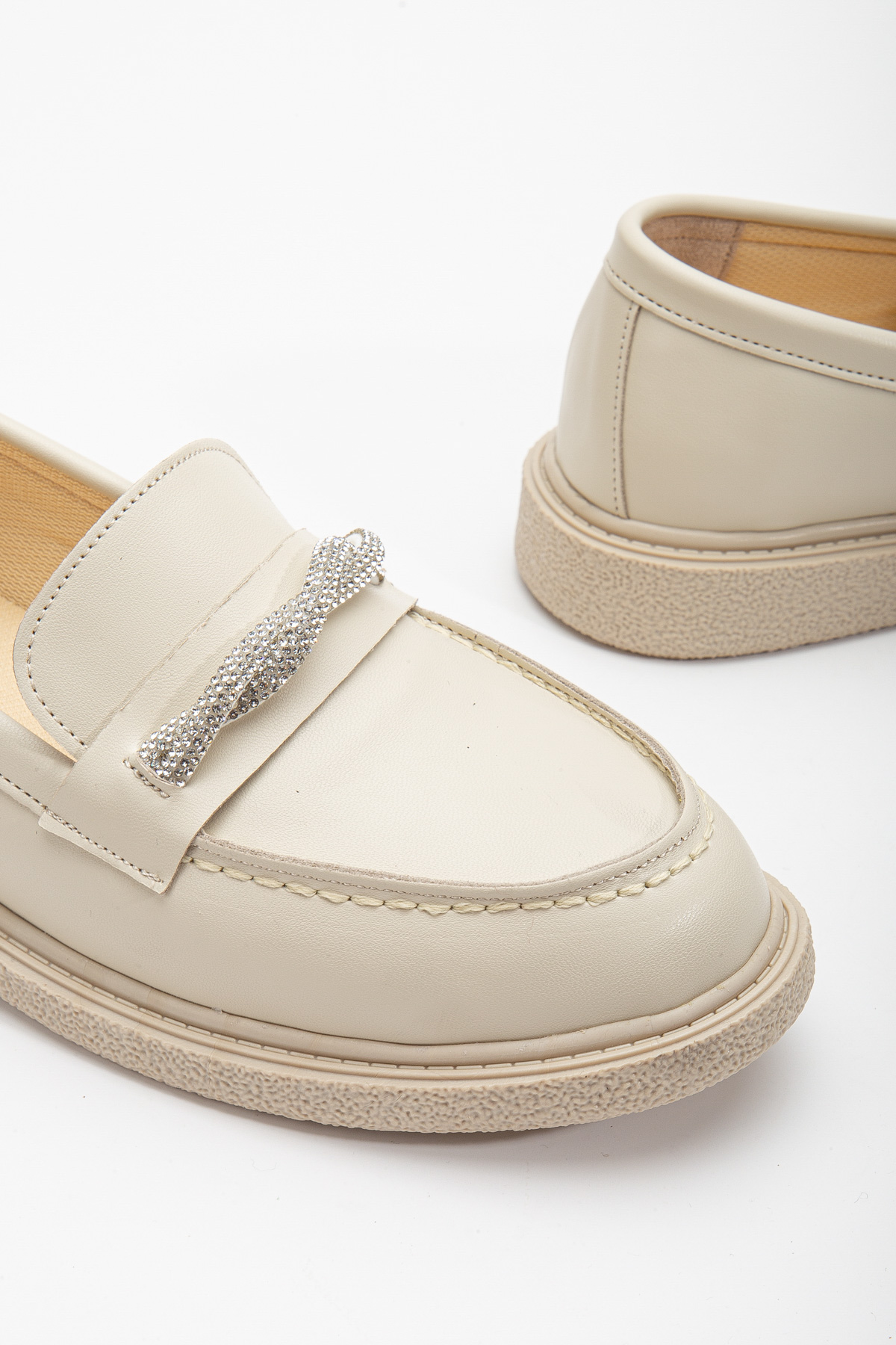 Kadın Ten Cilt Rahat Kalıp Önü Sarmal Taşlı Günlük Loafer - Görsel 4