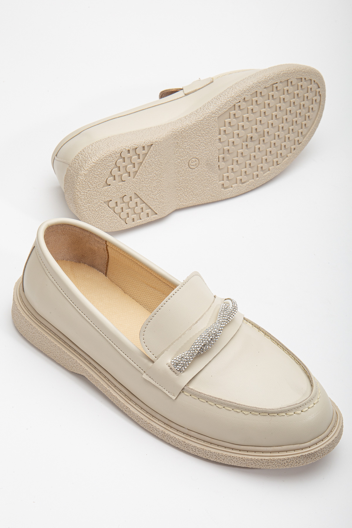 Kadın Ten Cilt Rahat Kalıp Önü Sarmal Taşlı Günlük Loafer - Görsel 5