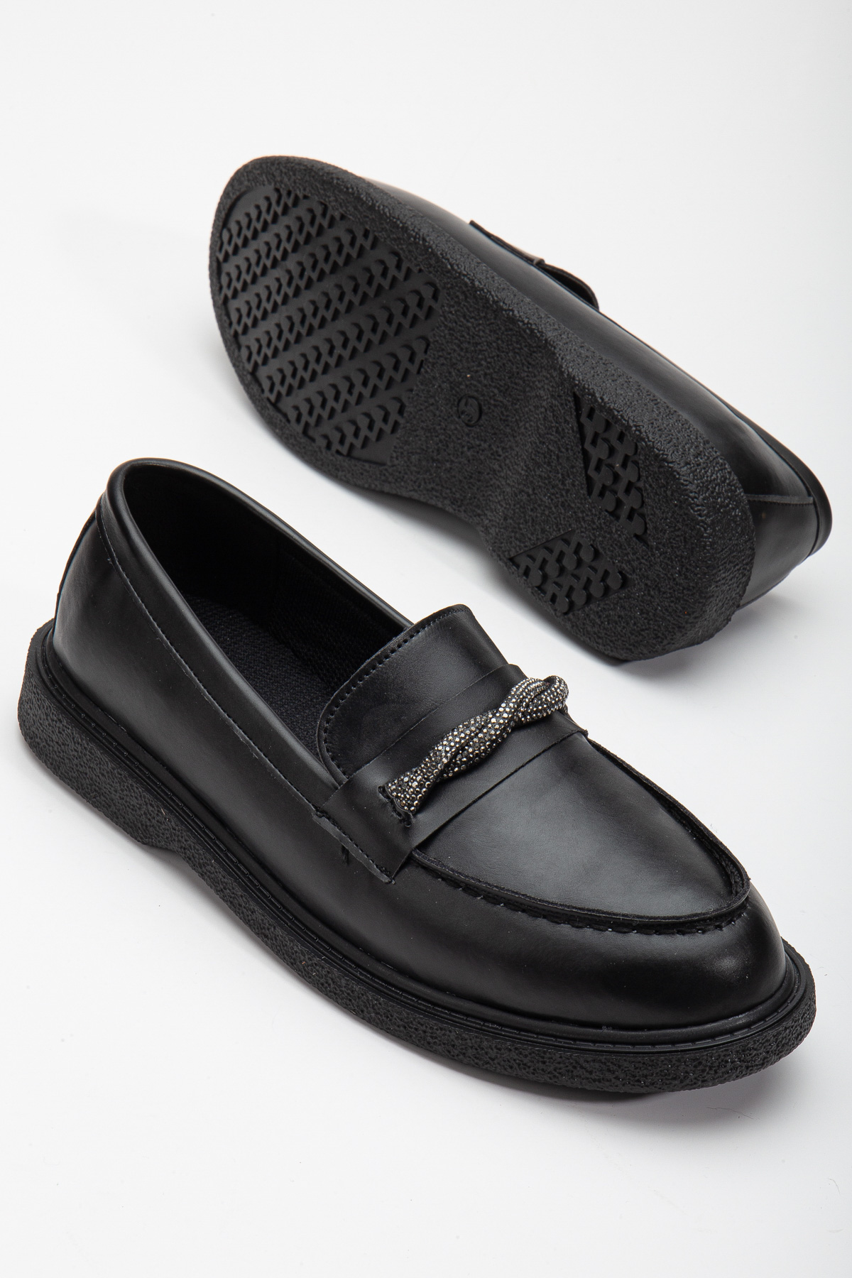 Kadın Siyah Cilt Rahat Kalıp Önü Sarmal Taşlı Günlük Loafer - Görsel 5