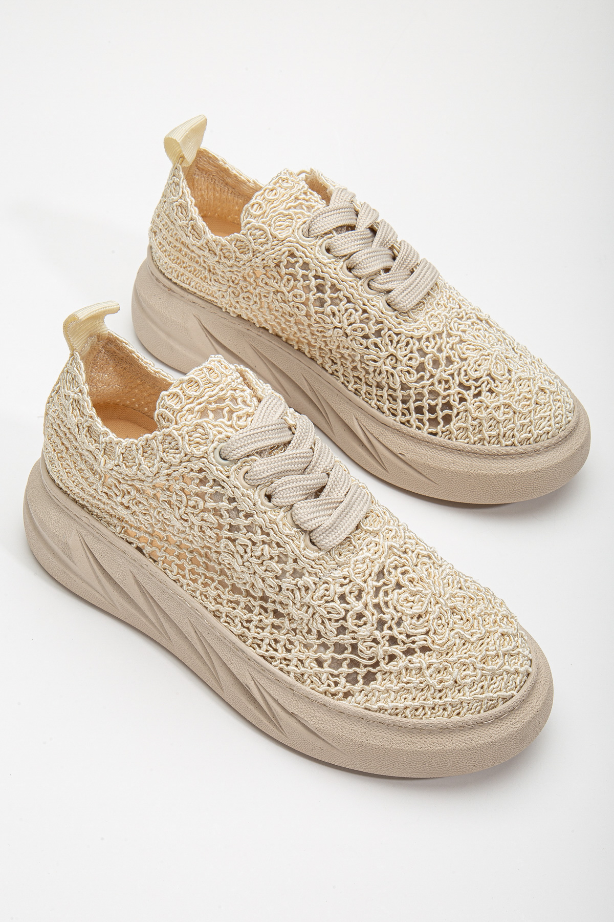 Kadın Ten Dantel Kumaş Kalın Taban Bağcıklı Spoır Ayakkabı - Görsel 4