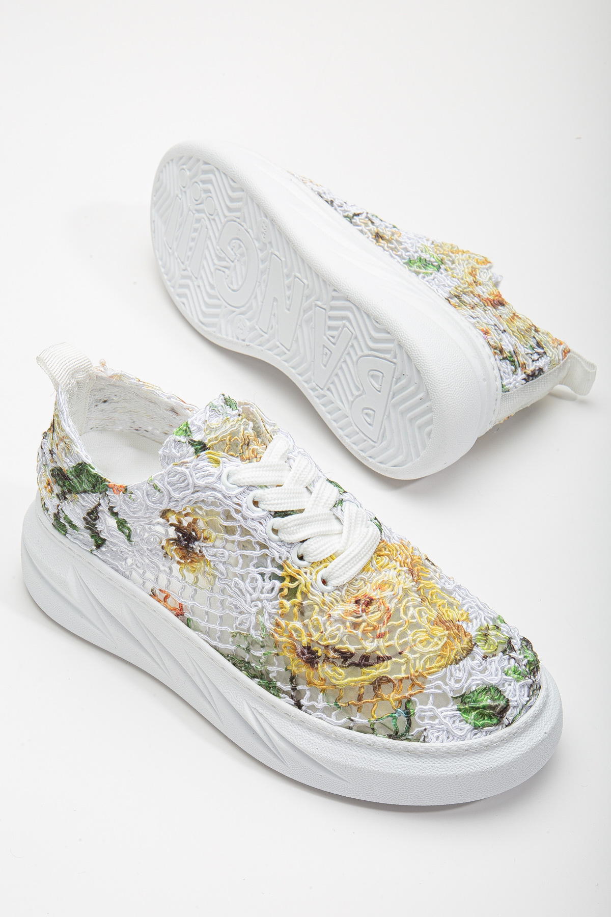 Kadın Sarı Rahat Kalıp Desenli Kalın Taban Bağcıklı Spor Ayakkabı - Görsel 5