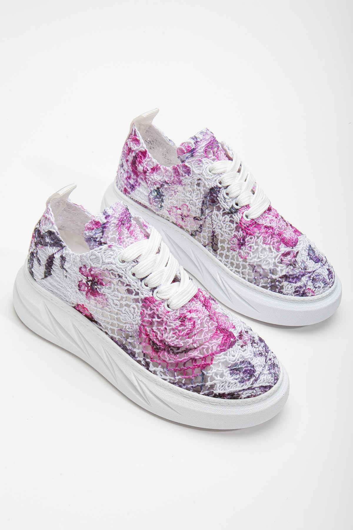 Kadın Mor Rahat Kalıp Desenli Kalın Taban Bağcıklı Spor Ayakkabı - Görsel 5