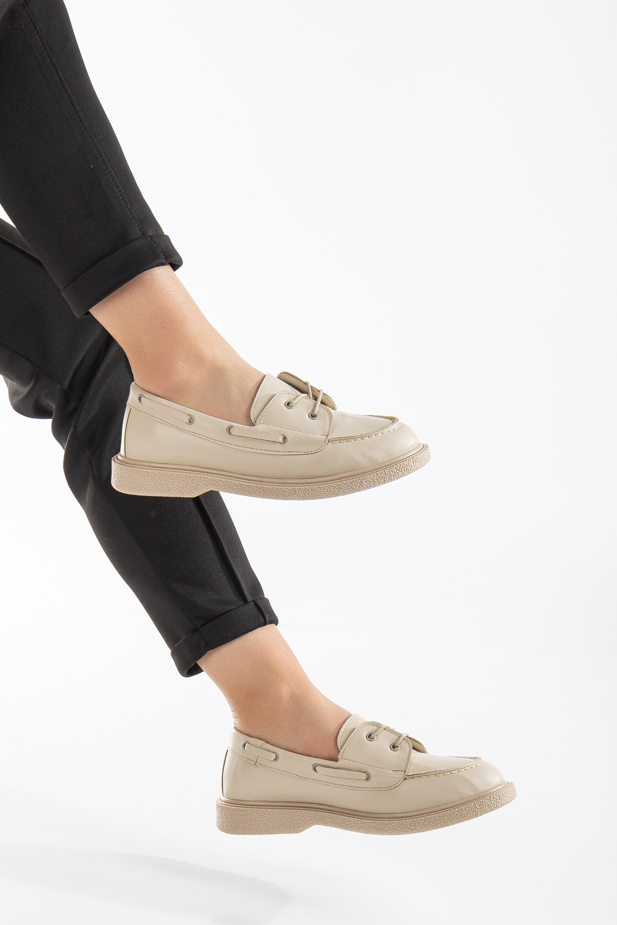 Kadın Ten Cilt Rahat Kalıp Termo Taban Bağcıklı Lofer - Görsel 3