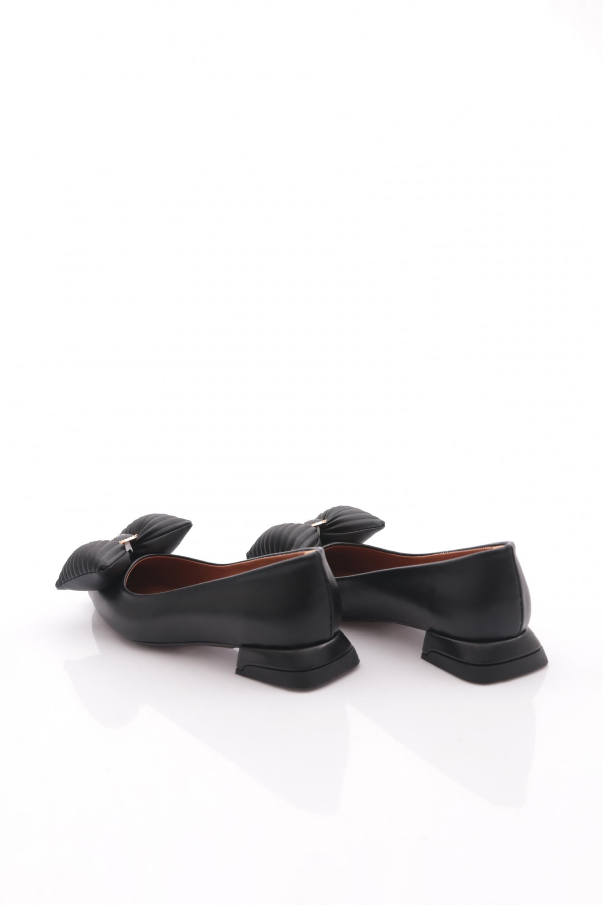 2898 Kadin Fiyonk Detayli Sivri Burun Babet - Görsel 4