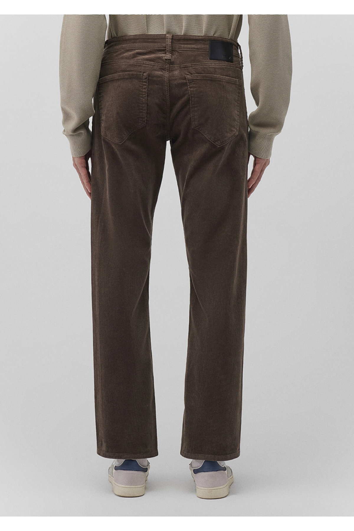 https://floimages.mncdn.com/media/catalog/product/25-02/10/201052340-5-1739194980.jpg