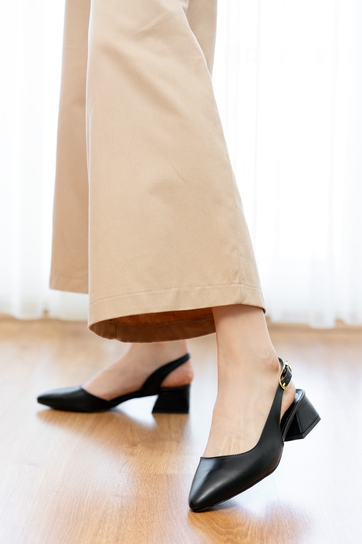 Aura Siyah Yanı Tokalı (4 cm Topuk Boyu ) Sivri Burun Topuklu Babet Ayakkabı - Görsel 6