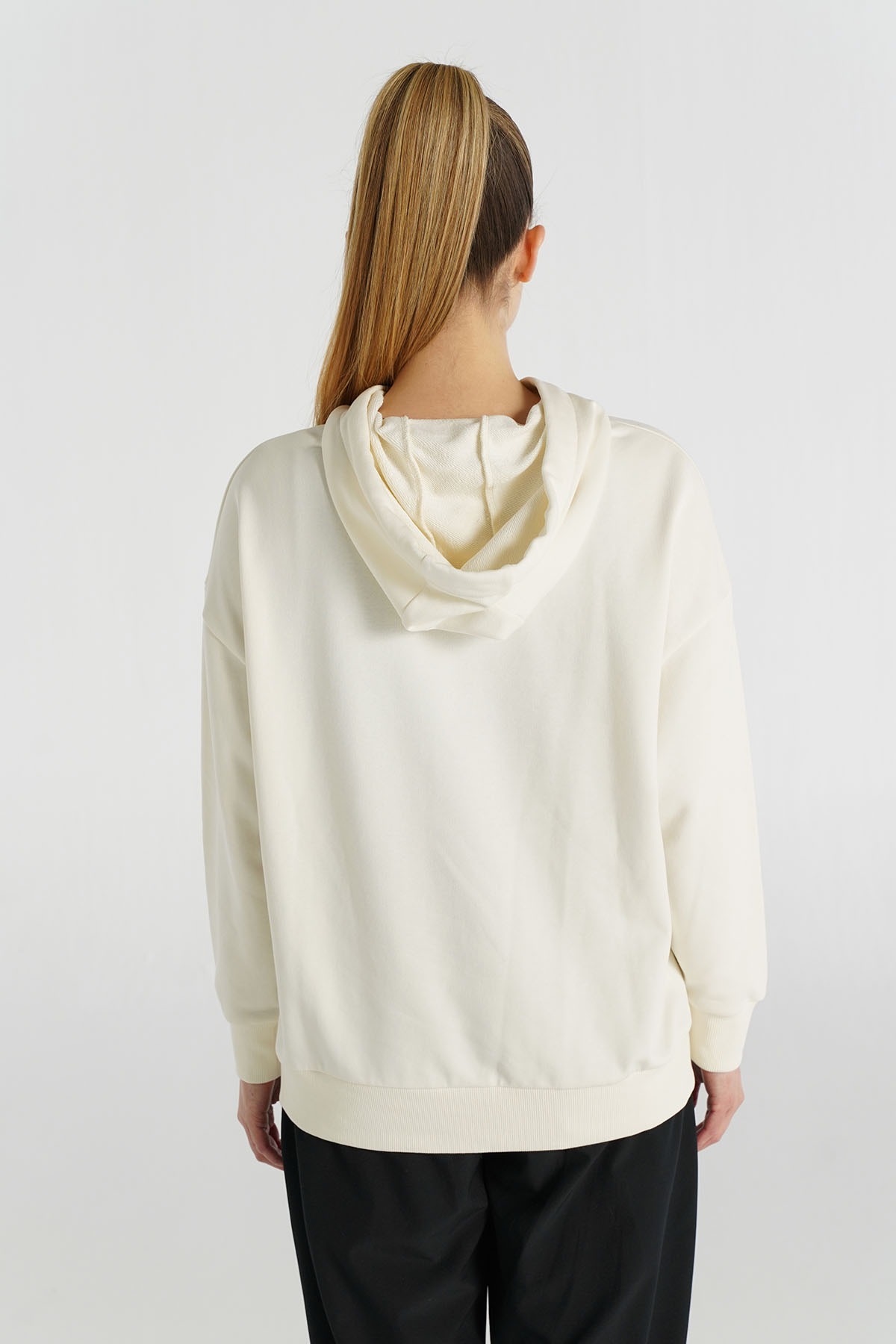 https://floimages.mncdn.com/media/catalog/product/25-02/17/201446944-4-1739773920.jpg