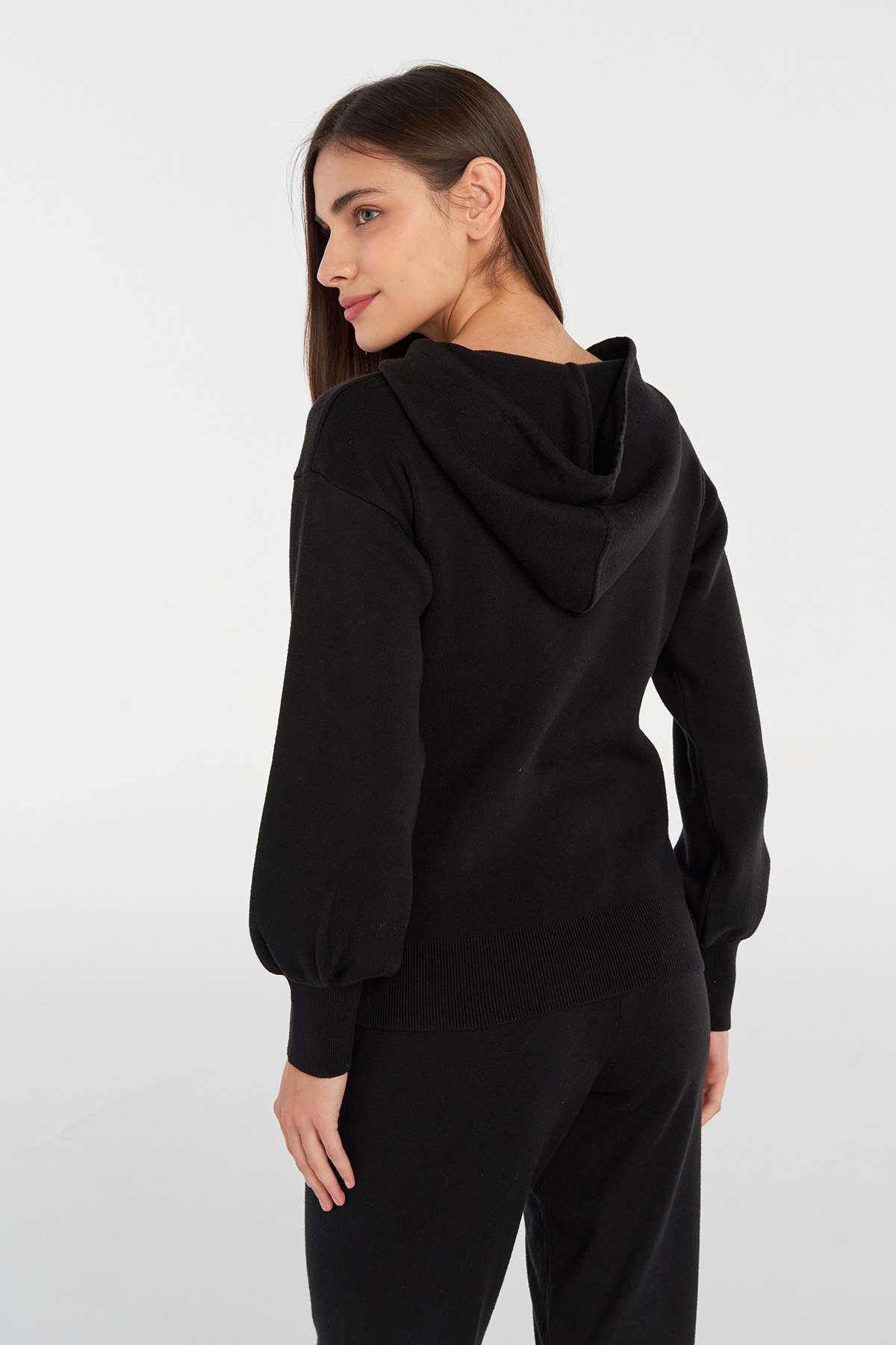 https://floimages.mncdn.com/media/catalog/product/25-02/17/201446979-3-1739774370.jpg