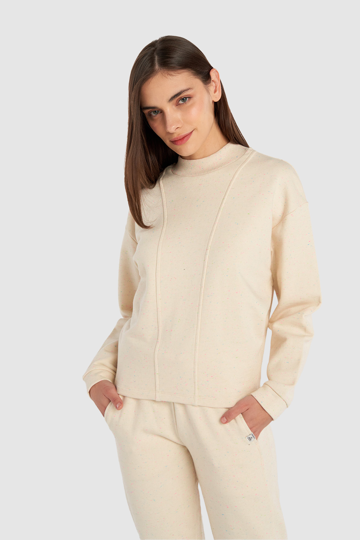 https://floimages.mncdn.com/media/catalog/product/25-02/17/201447012-1-1739774573.jpg