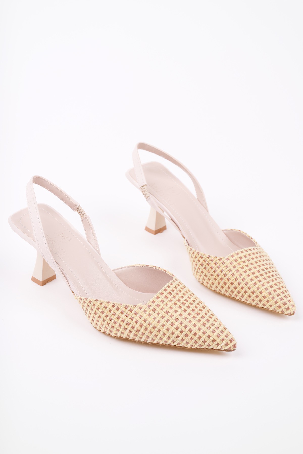 LOUVRE Sivri Burun Arkası Açık Lastikli Hasır Kadın Günlük Topuklu Terlik - Görsel 2