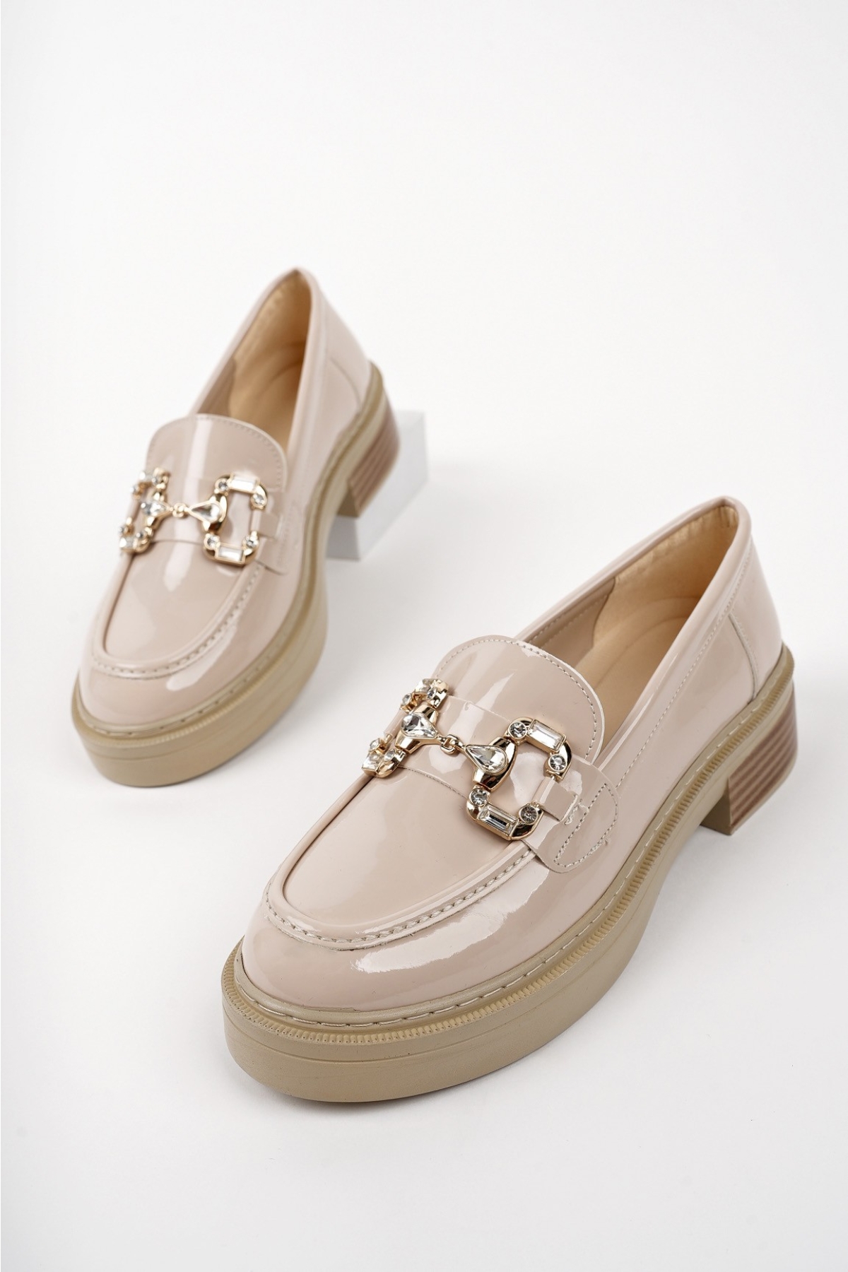 CARMENTA Kadın Loafer Kalın Taban Tokalı Günlük Casual Makosen Ayakkabı - Görsel 6