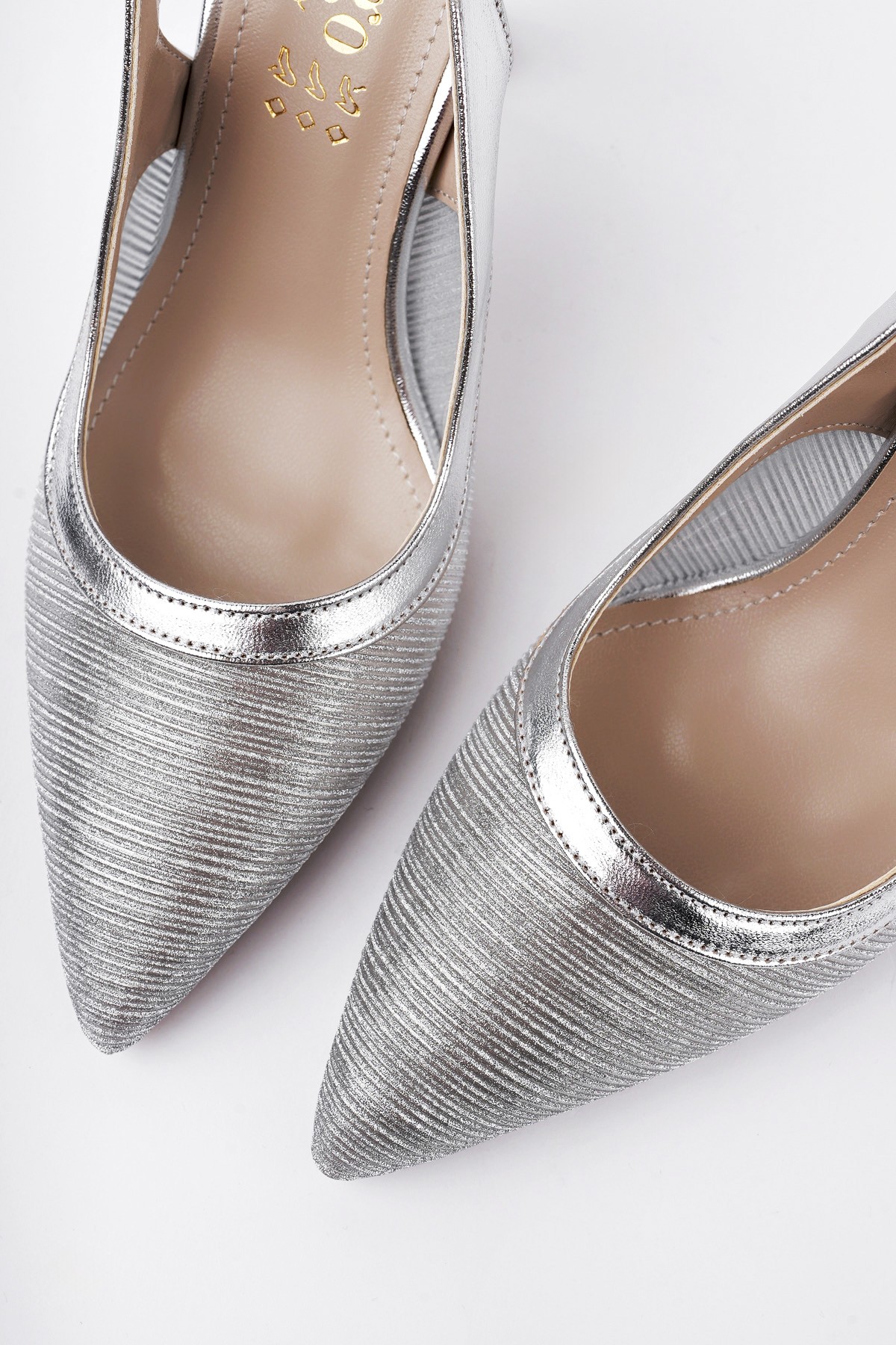 ARYNA Sivri Burun Arkası Açık Günlük Klasik Kadın Topuklu Ayakkabı - Görsel 10