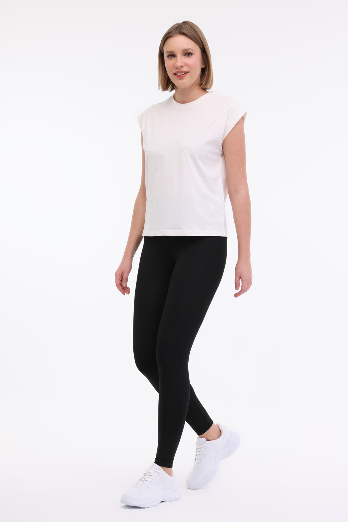 https://floimages.mncdn.com/media/catalog/product/25-02/18/101931590_m3.JPG