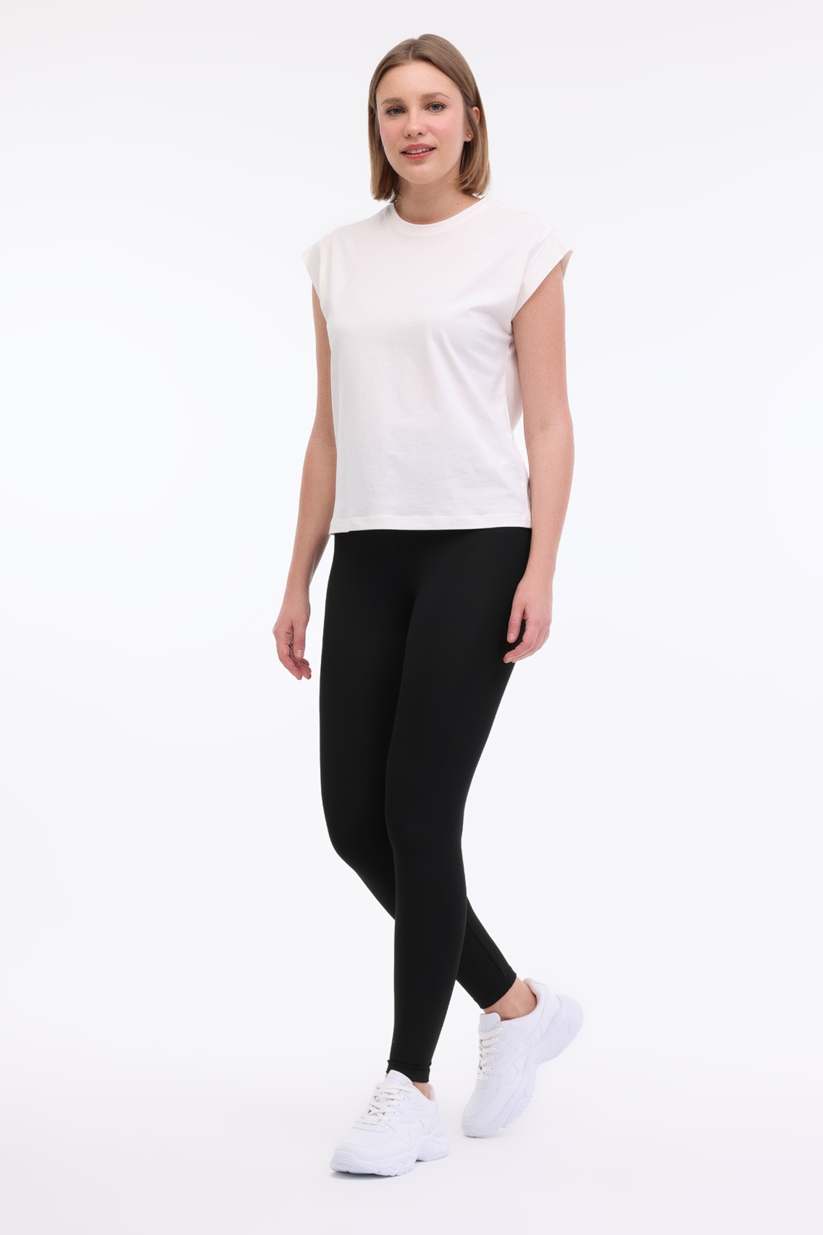 https://floimages.mncdn.com/media/catalog/product/25-02/18/101971314_m3.JPG