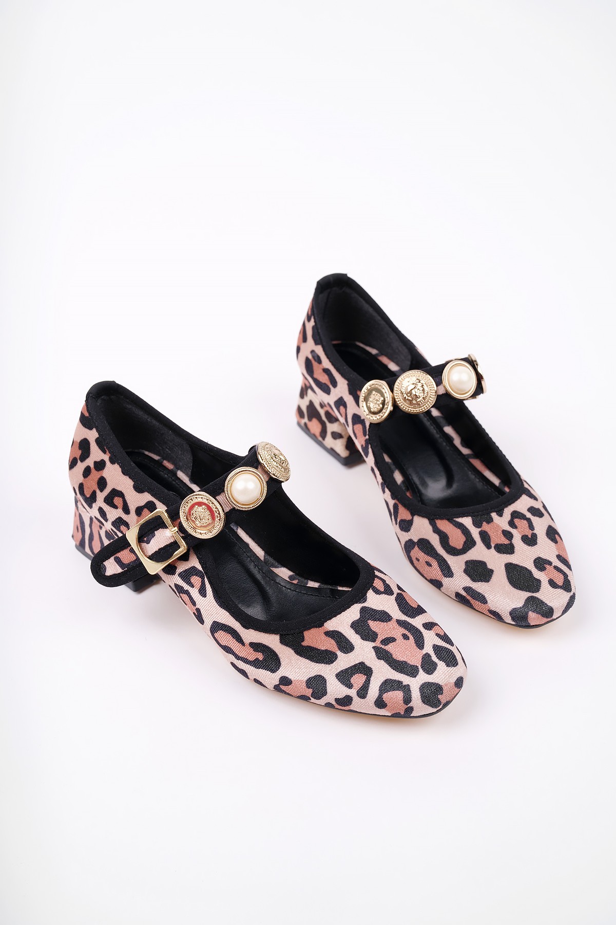 PREETİ Broş Detaylı Tek Bantlı Günlük Kadın Topuklu Ayakkabı - Görsel 8