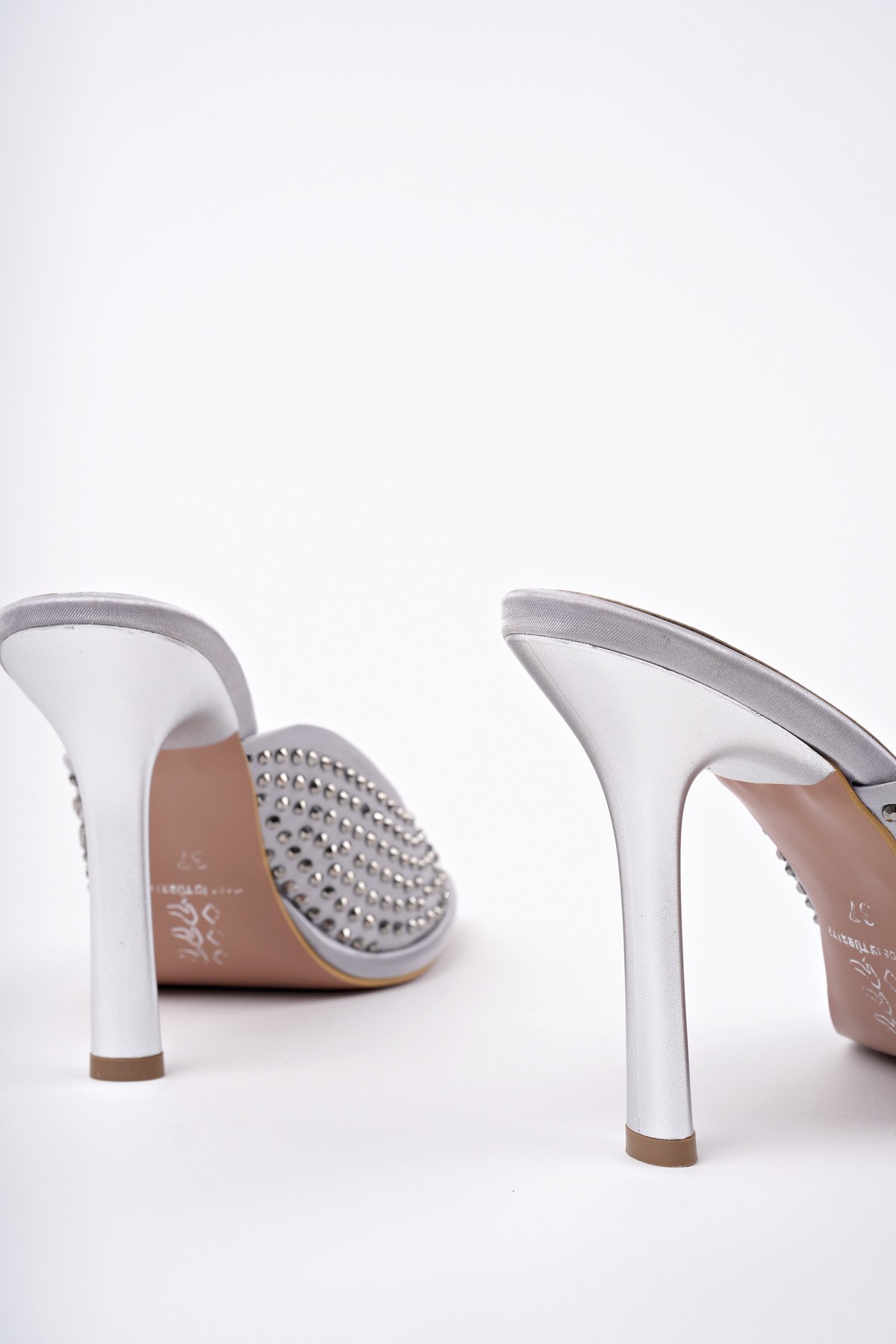 PUJA Küt Burun İnce Topuklu Taşlı Kadın Topuklu Terlik - Görsel 9