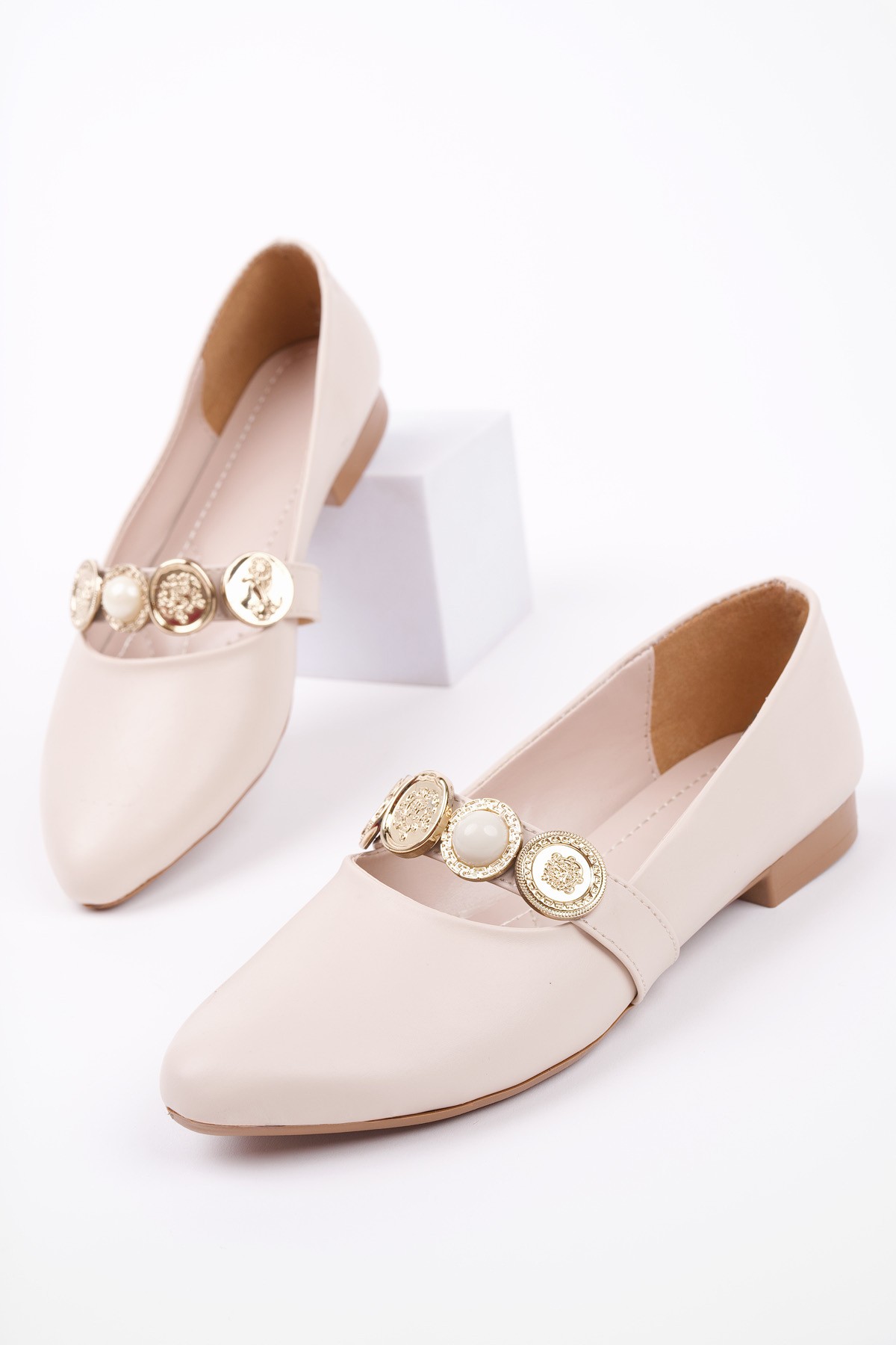 POENA Broş Detaylı Tek Bantlı Günlük Kadın Babet - Görsel 2