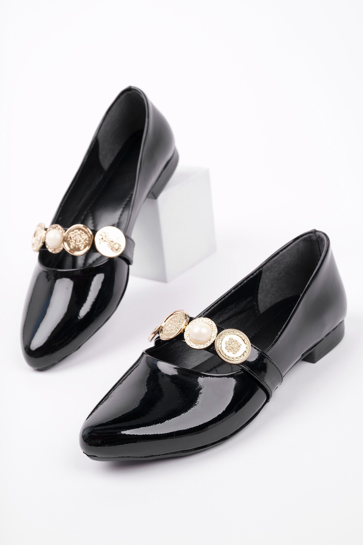 POENA Broş Detaylı Tek Bantlı Günlük Kadın Babet - Görsel 2