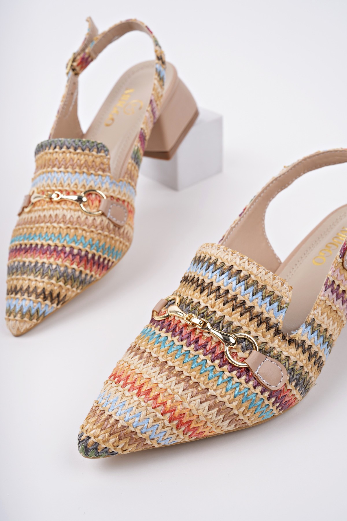 HERJEE Sivri Burun Arkası Açık Hasır Kadın Günlük Kısa Topuklu Ayakkabı - Görsel 8