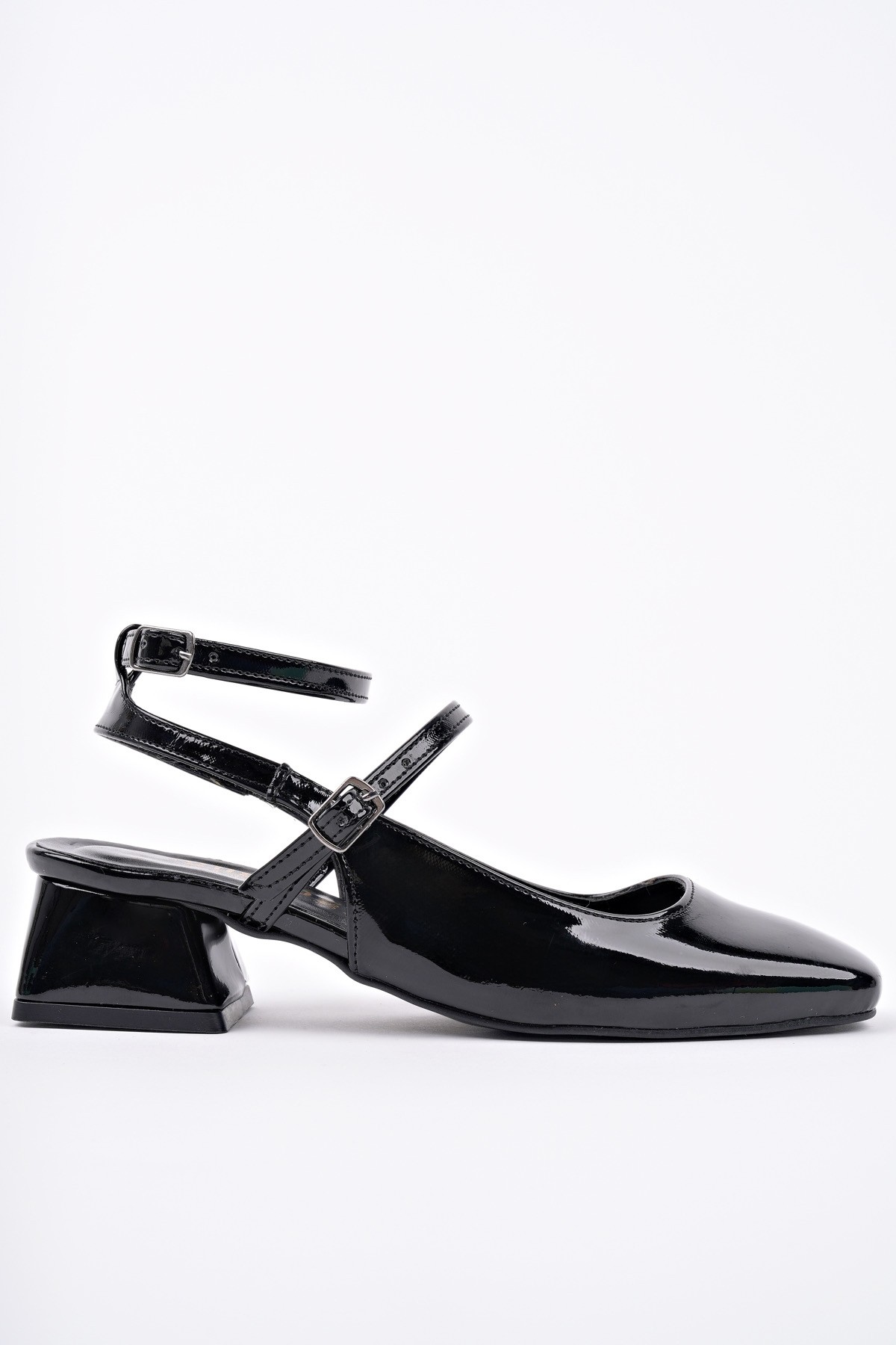 CHOPRA Kare Burun Çift Kemerli Bilekten Bağlamalı Arkası Açık Kısa Topuklu Ayakkabı - Görsel 4