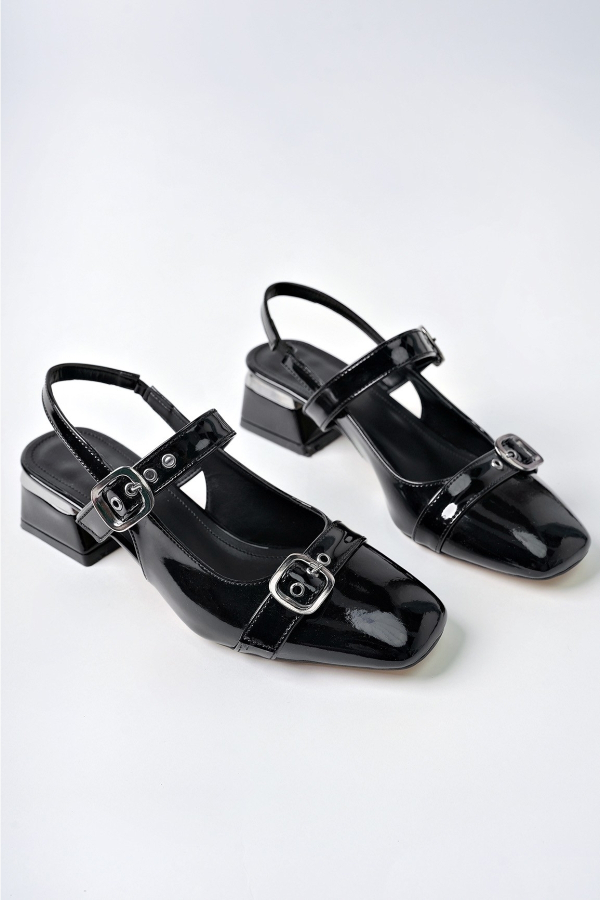 YUQİ Arkası Açık Küt Burun Çift Kemerli Kadın Günlük Klasik Kısa Topuklu Ayakkabı - Görsel 3