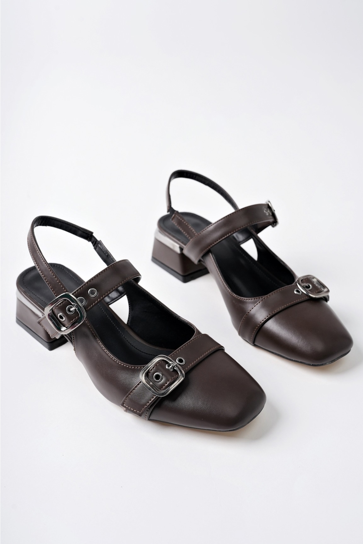 YUQİ Arkası Açık Küt Burun Çift Kemerli Kadın Günlük Klasik Kısa Topuklu Ayakkabı - Görsel 3