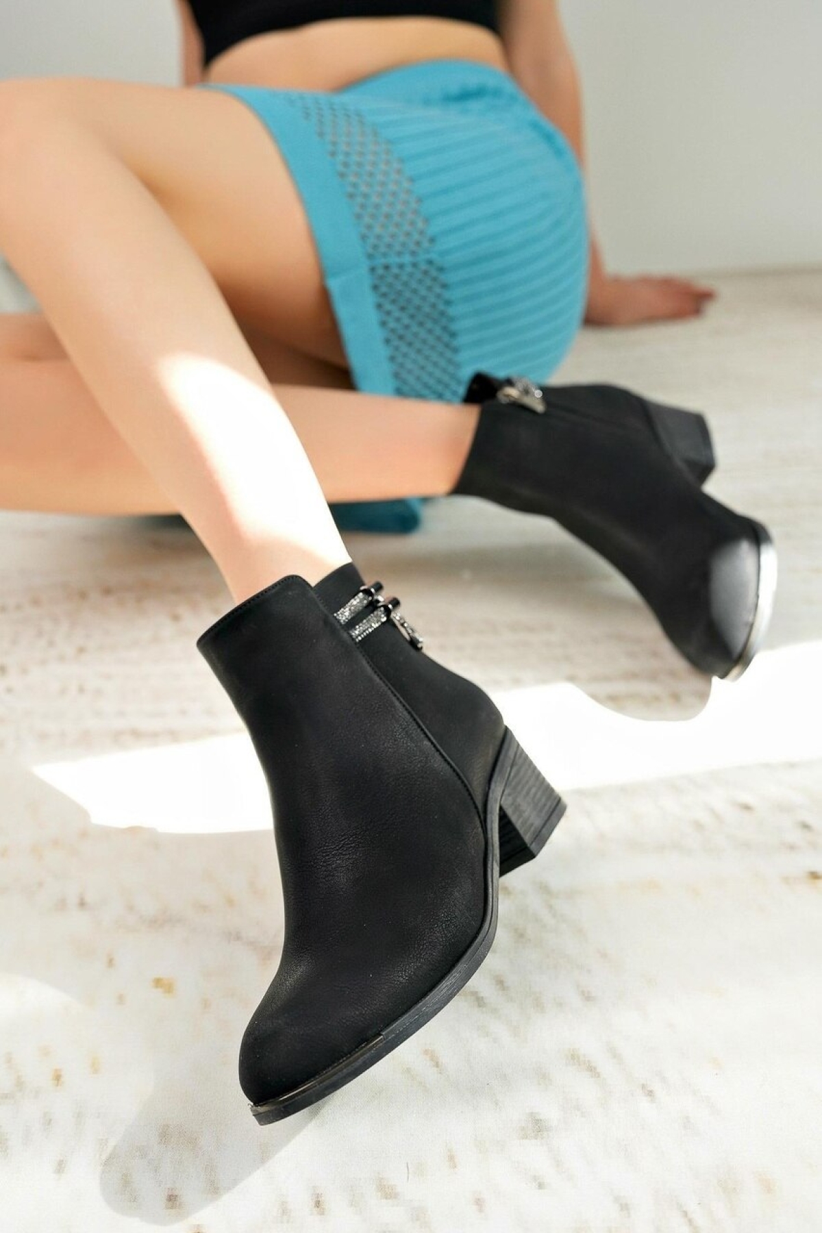 Arkası Taş Detaylı Fantazi Klasik Kadın Bot - Görsel 6