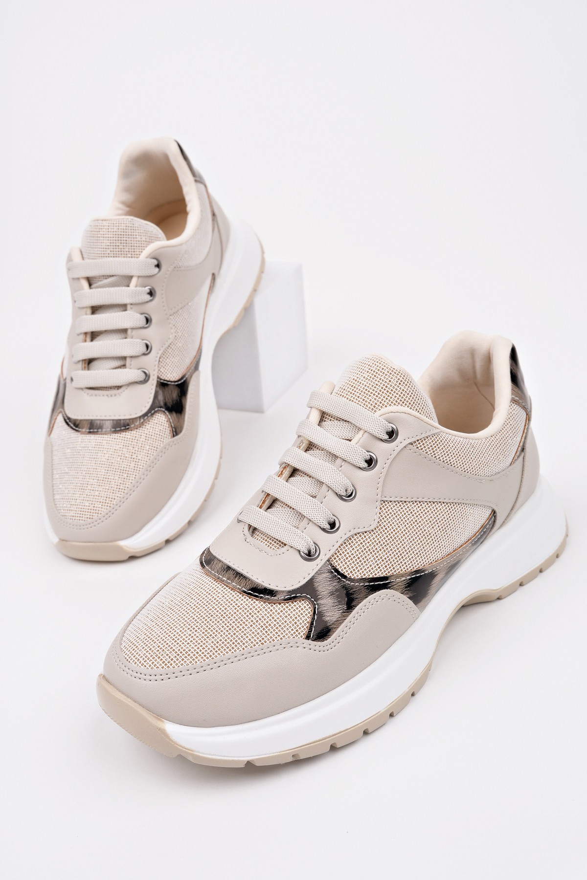 MELODY Kadın Kalın Taban Günlük Leopar Desenli Bağcıklı Sneaker Spor Ayakkabı - Görsel 4