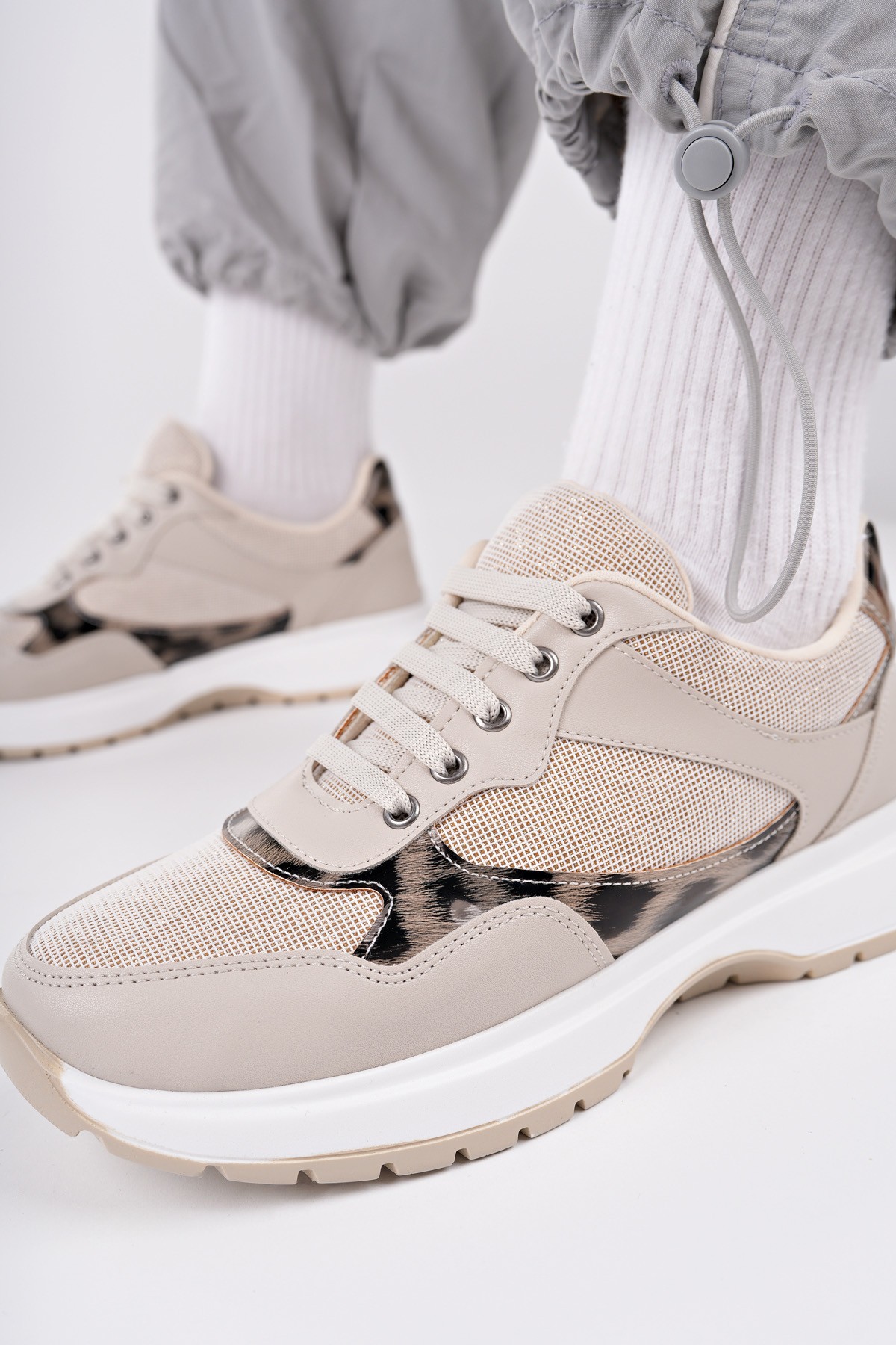 MELODY Kadın Kalın Taban Günlük Leopar Desenli Bağcıklı Sneaker Spor Ayakkabı - Görsel 9