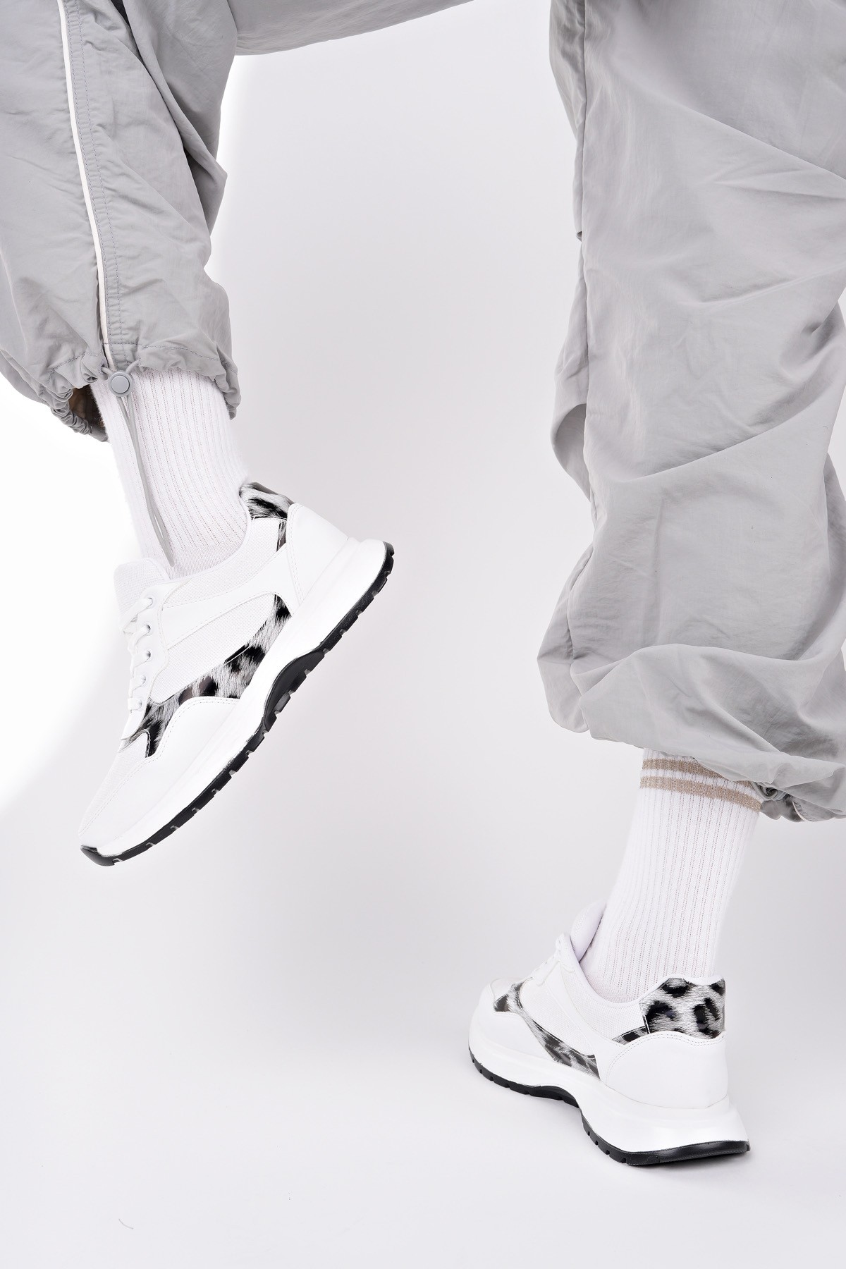 MELODY Kadın Kalın Taban Günlük Leopar Desenli Bağcıklı Sneaker Spor Ayakkabı - Görsel 4