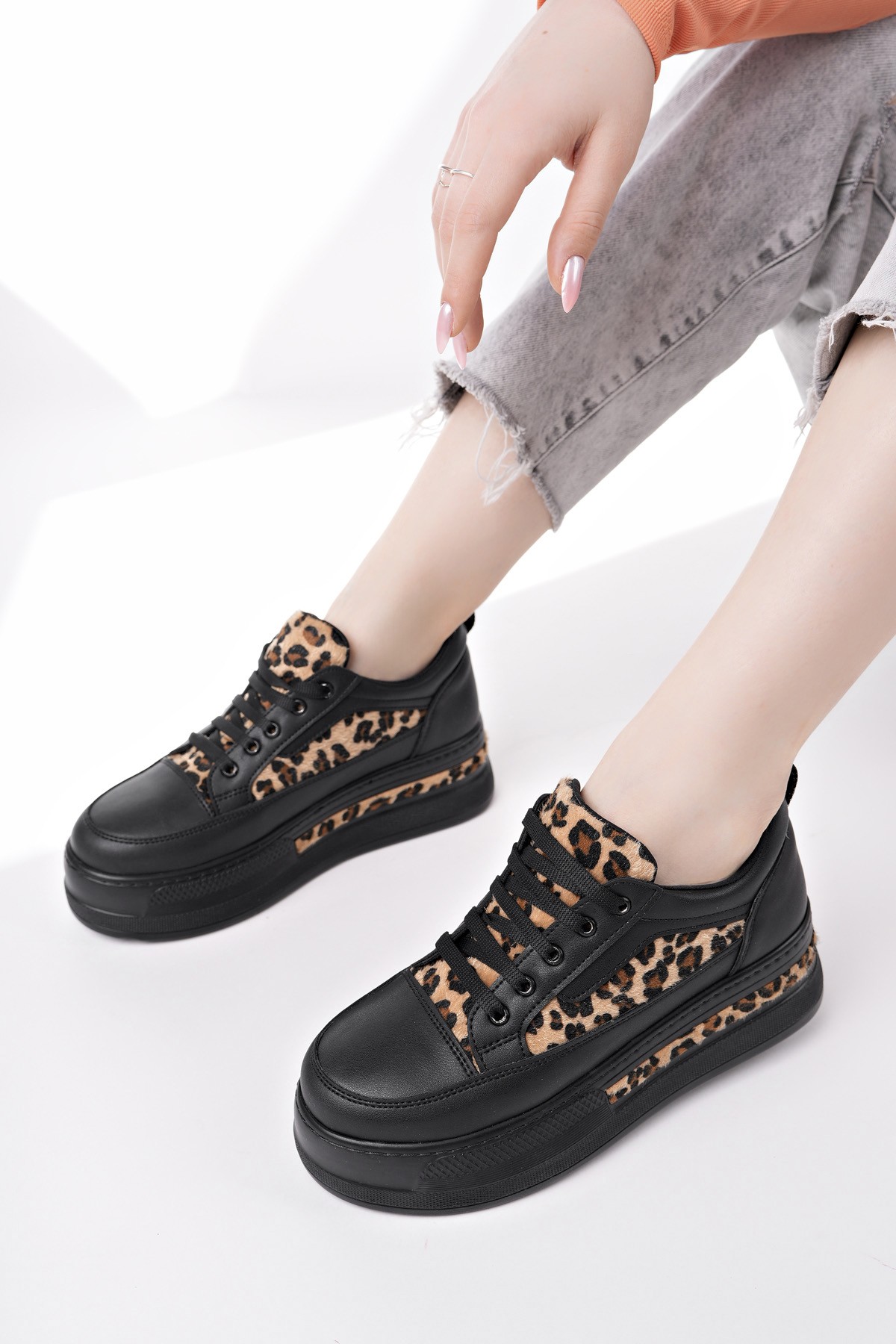 ZARİNA Kadın Kalın Taban Leopar Desenli Bağcıklı Günlük Sneaker Spor Ayakkabı - Görsel 6