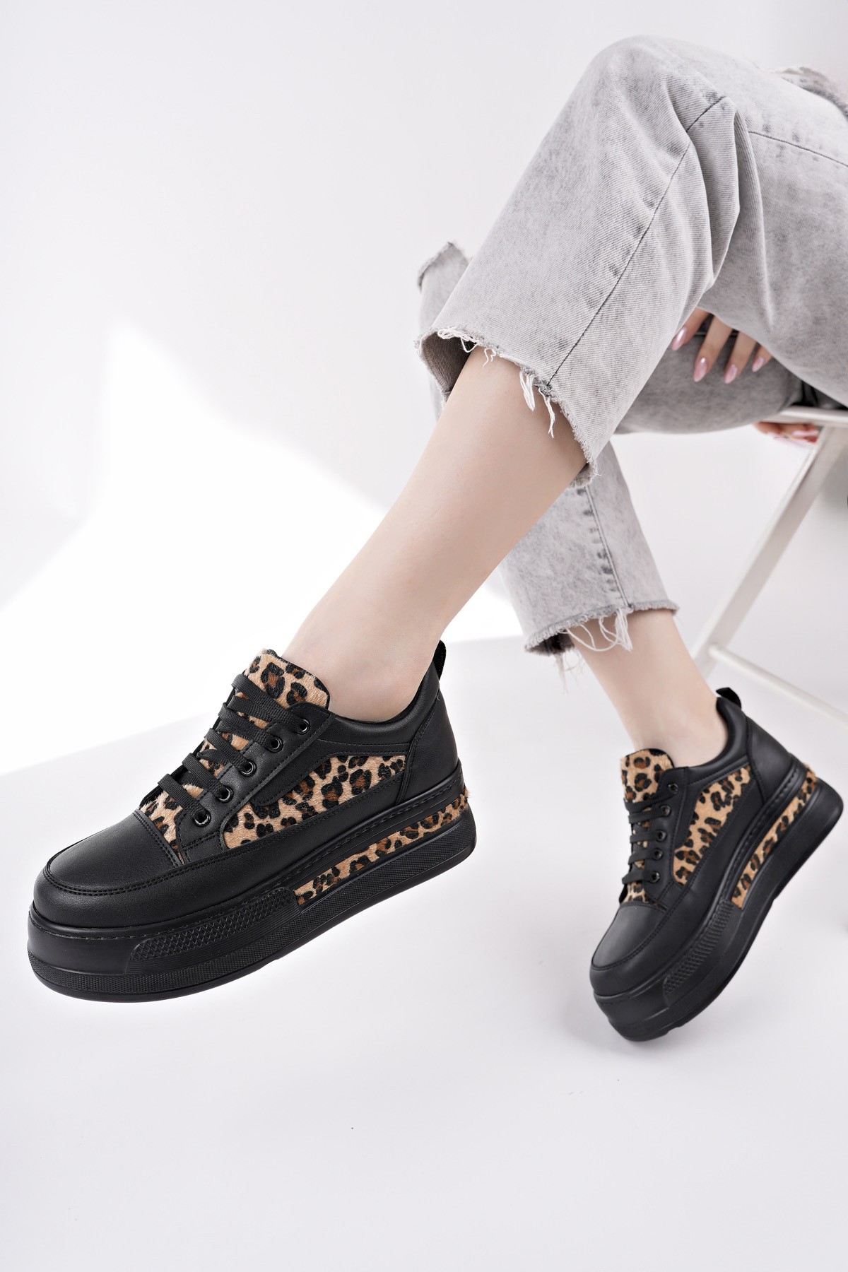 ZARİNA Kadın Kalın Taban Leopar Desenli Bağcıklı Günlük Sneaker Spor Ayakkabı - Görsel 8