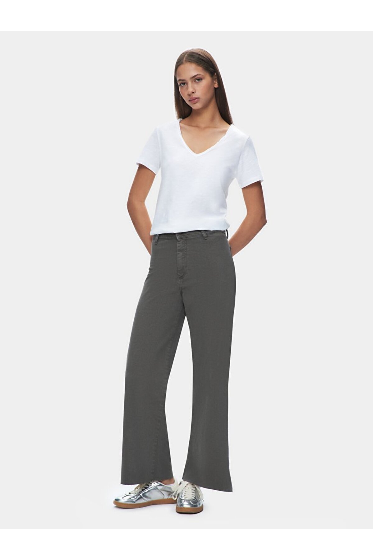 https://floimages.mncdn.com/media/catalog/product/25-03/03/201456206-1-1740998536.jpg