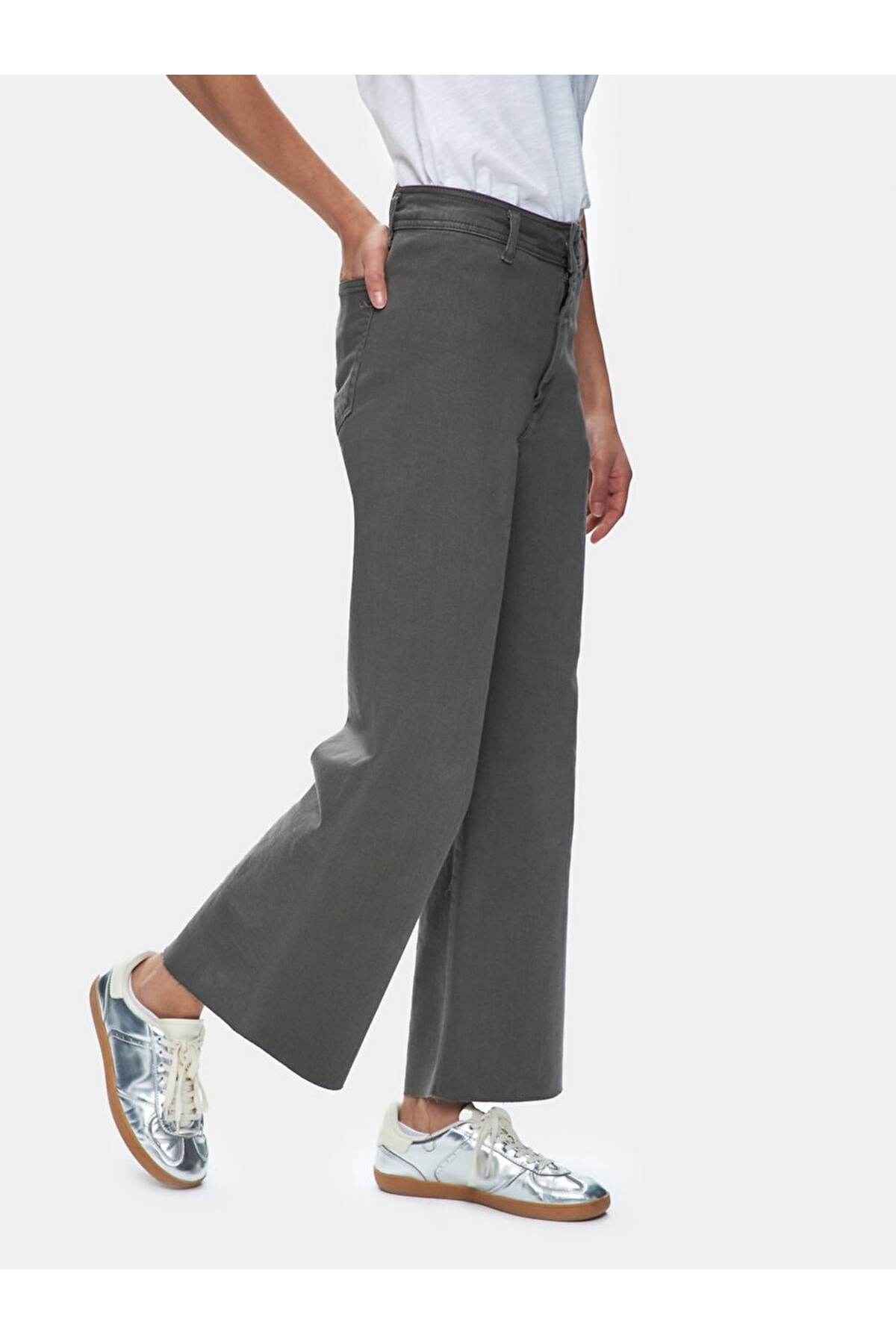 https://floimages.mncdn.com/media/catalog/product/25-03/03/201456206-5-1740998551.jpg