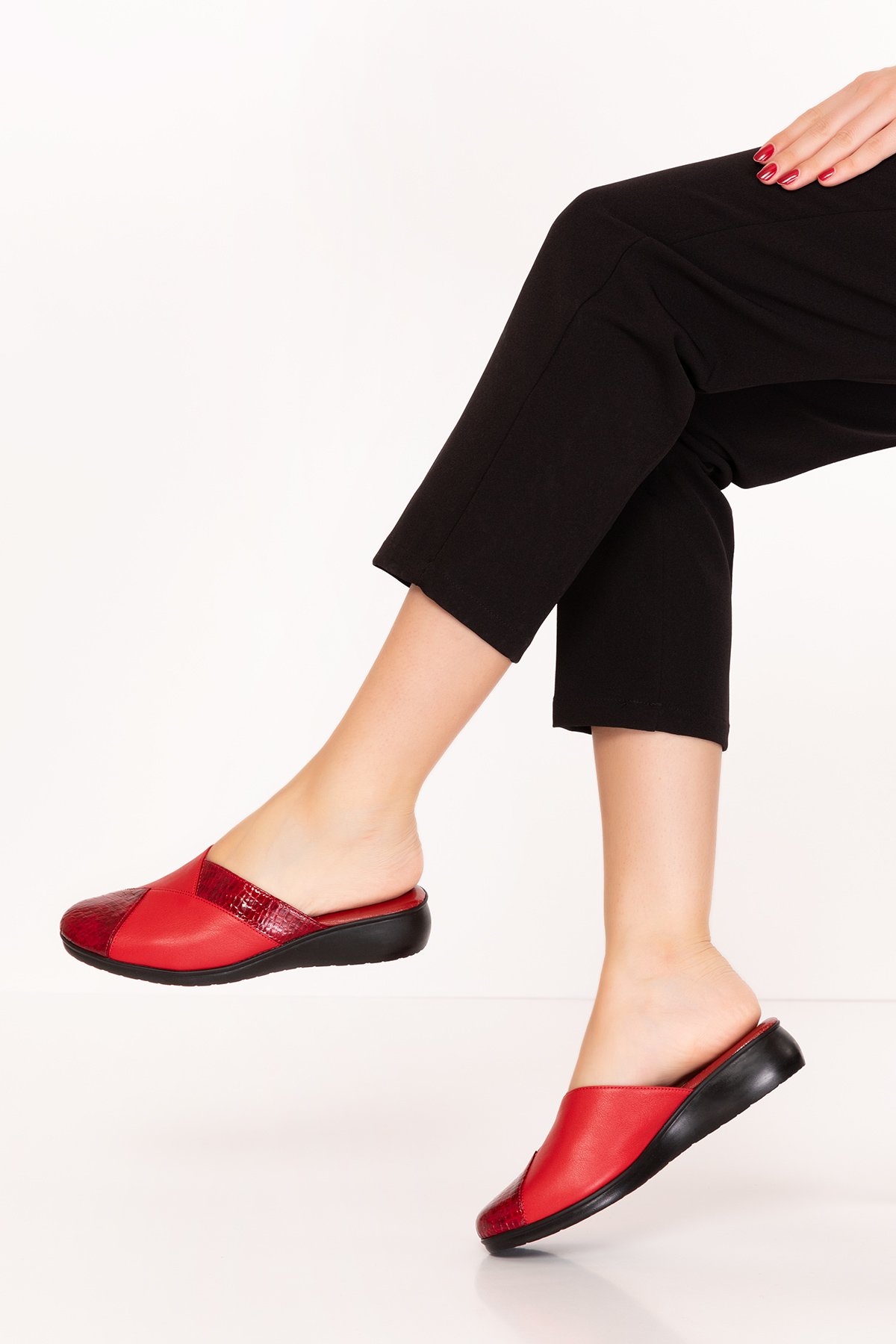 Gondol Hakiki Deri Ev Terliği özl.450 - Görsel 7