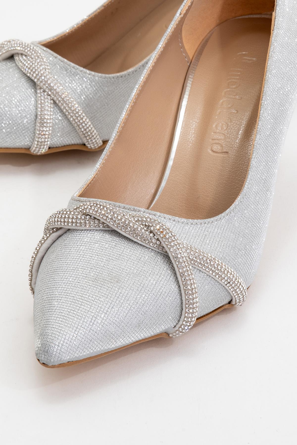 Çapraz Taşlı Kadın Stiletto Ayakkabı GÜMÜŞ SİM - Görsel 4