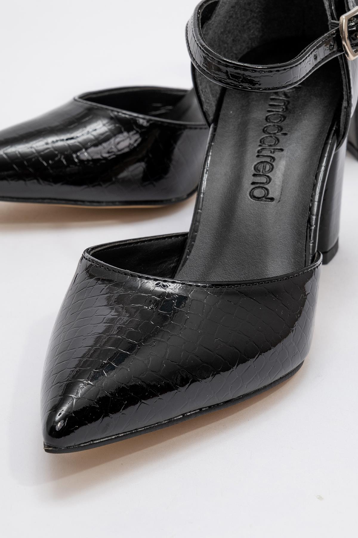 Kadın Tokalı Topuklu Ayakabı SİYAH KROKO - Görsel 4