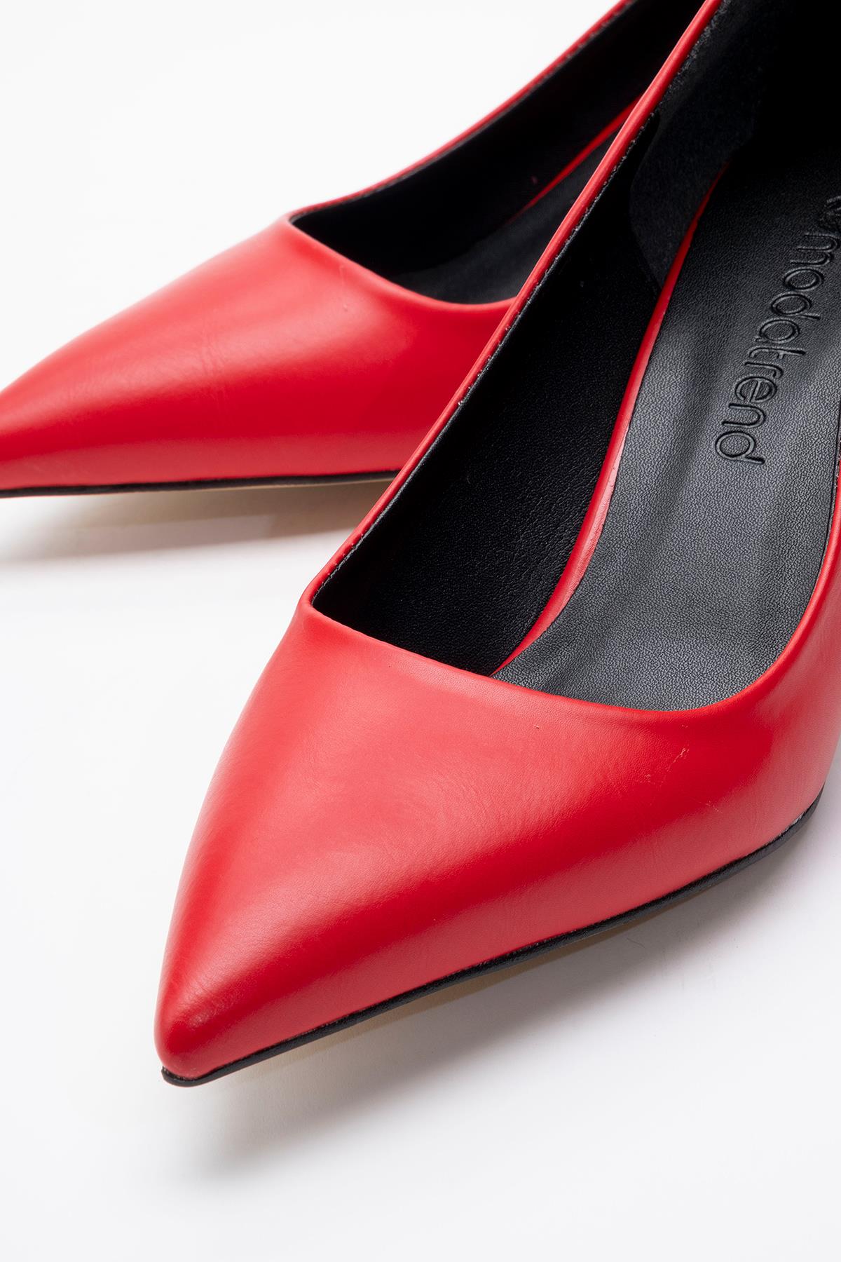 Kadın Sivri Burunlu Stiletto KIRMIZI CİLT - Görsel 4