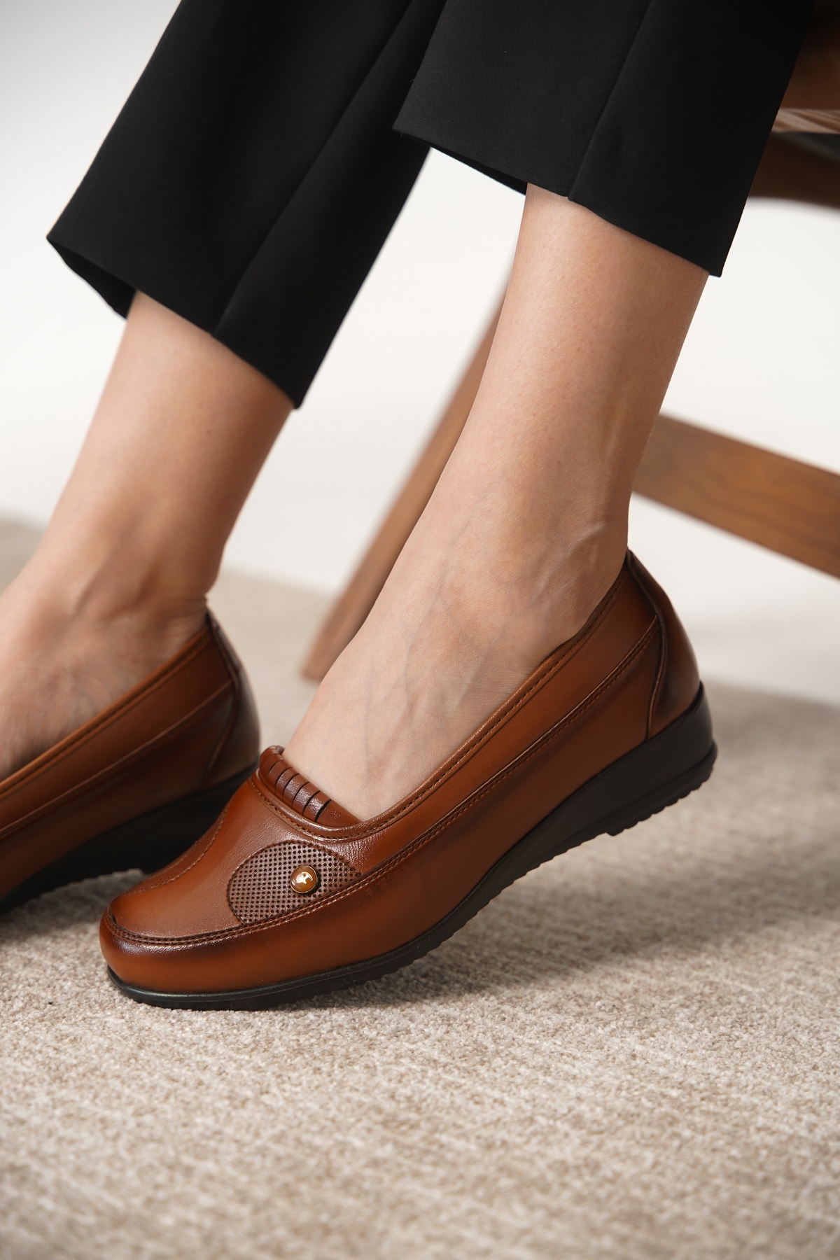 D042 Günlük Ortopedik Kadın Ayakkabı - Görsel 4