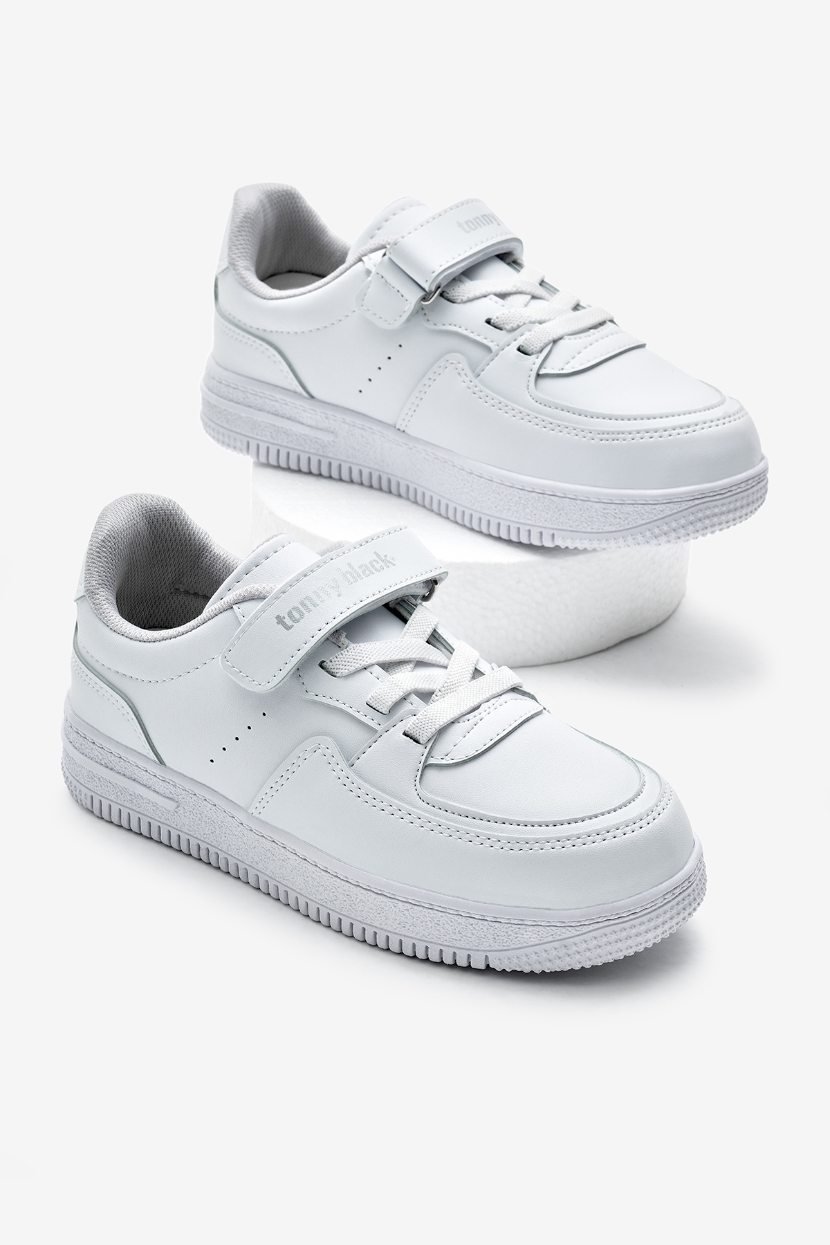 Çocuk Unisex Beyaz Beyaz Termo Taban Cırtlı Lastik Bağcıklı Spor Ayakkabı - Görsel 2