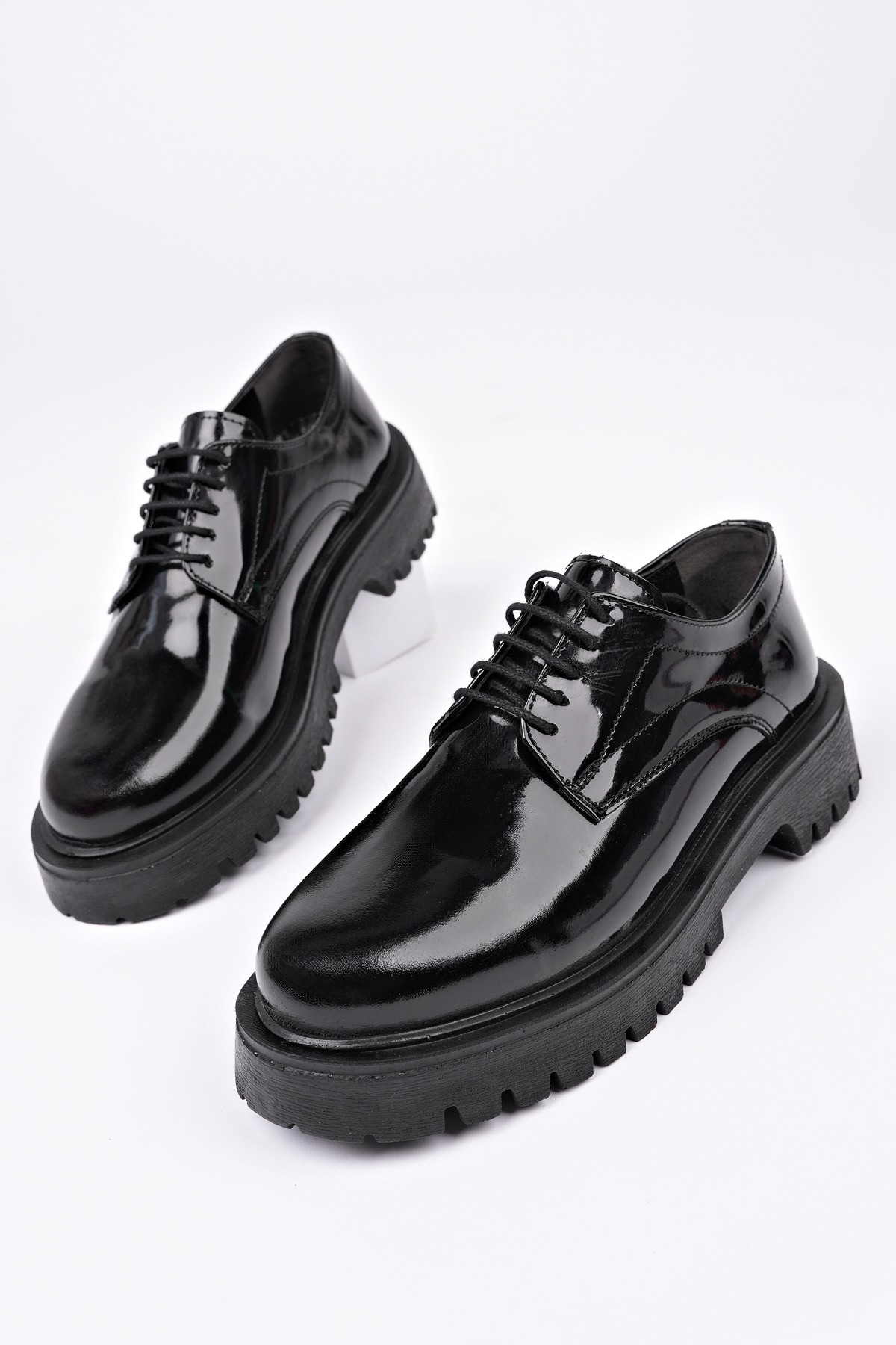 BLANCA Bağcıklı Hakiki Deri Kalın Taban Günlük Casual Makosen Kadın Loafer Ayakkabı - Görsel 3