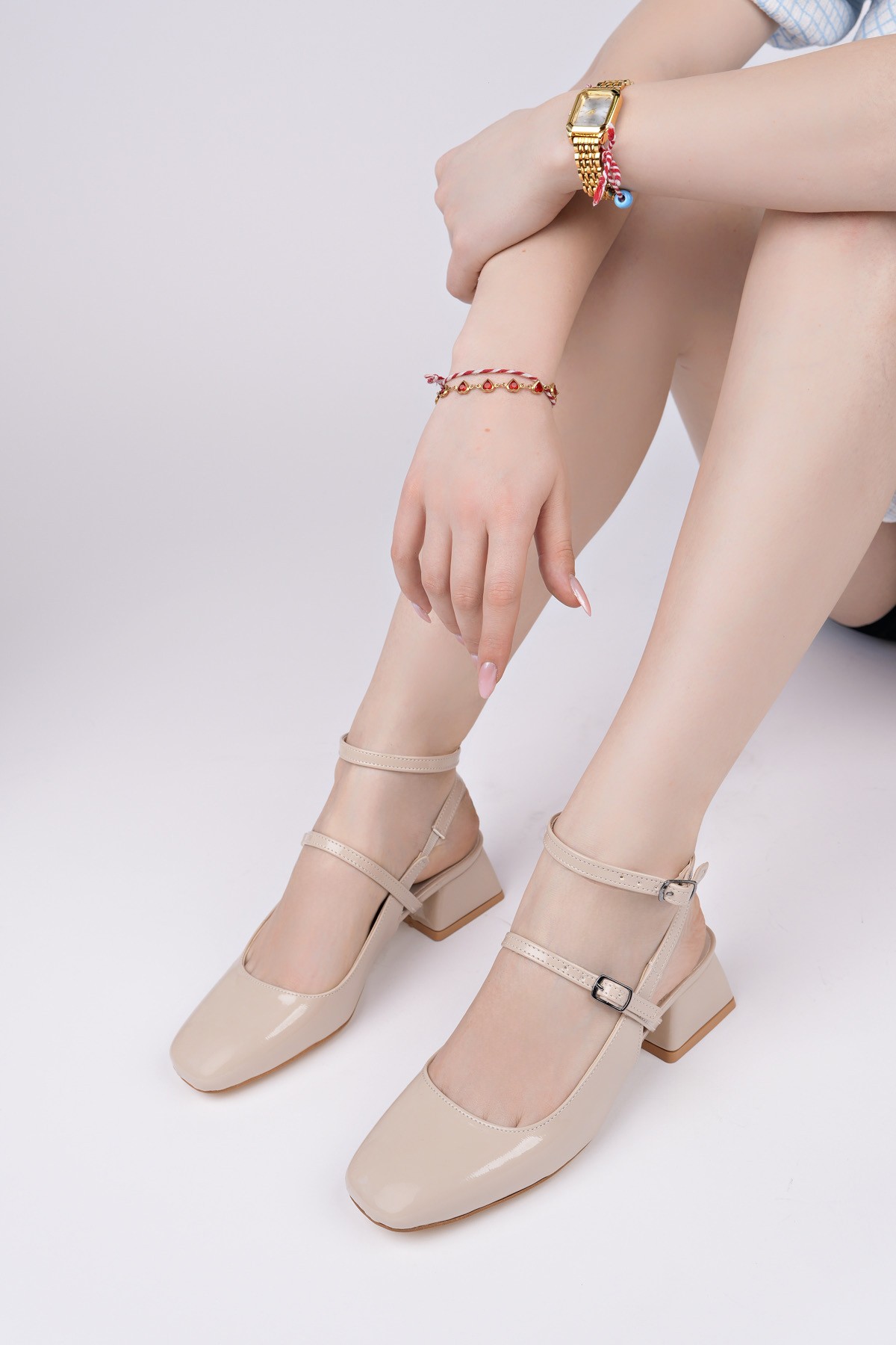 CHOPRA Kare Burun Çift Kemerli Bilekten Bağlamalı Arkası Açık Kısa Topuklu Ayakkabı - Görsel 2