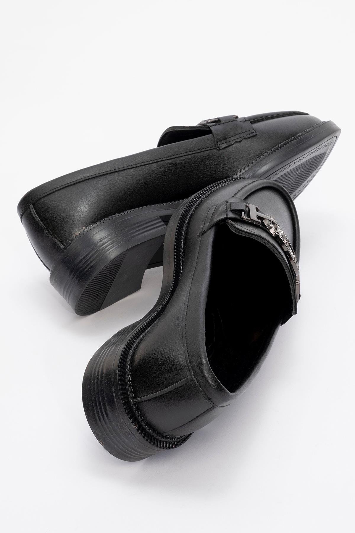 Kaydırmaz Taşlı Tokalı Kadın Ayakkabı SİYAH CİLT - Görsel 5