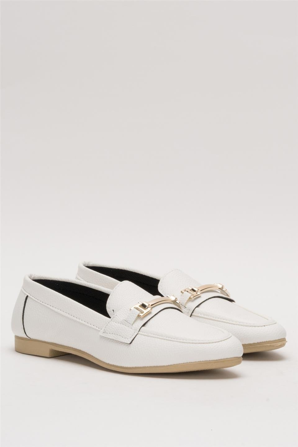 Kadın Babet Toka Detaylı Şık Rahat Günlük Ayakkabı BEYAZ - Görsel 4