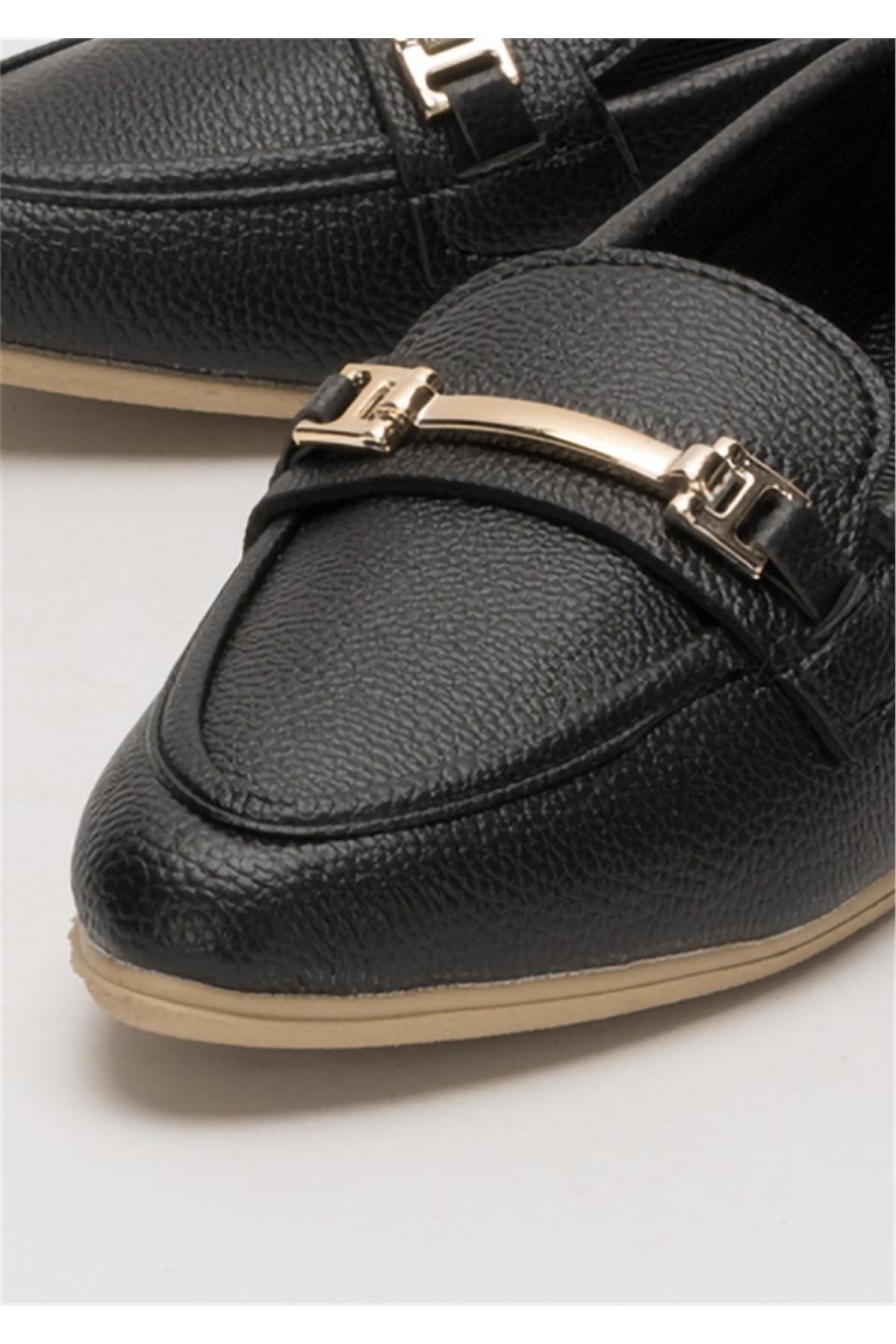 Kadın Babet Toka Detaylı Şık Rahat Günlük Ayakkabı SİYAH - Görsel 6