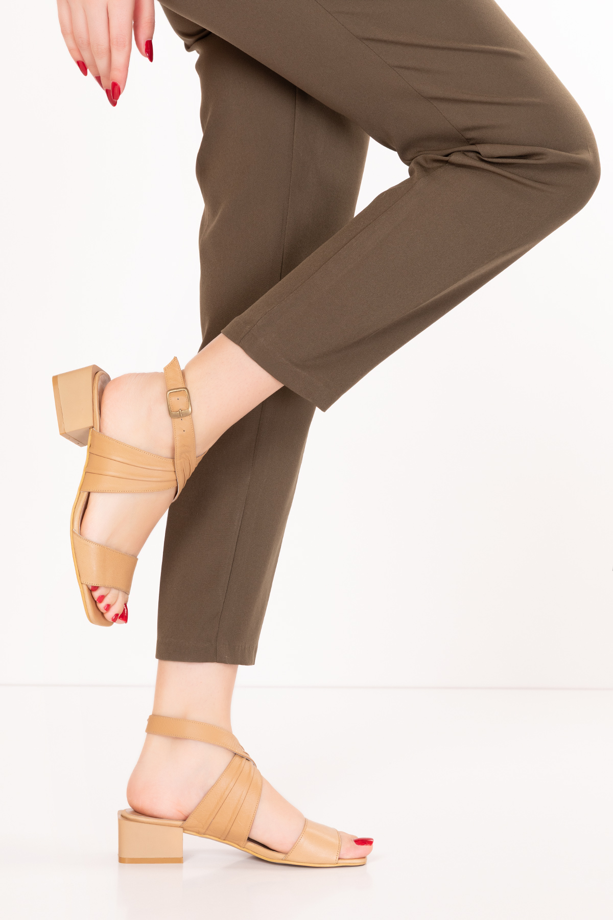 Gondol Kadın Hakiki Deri Tek Bantlı Kısa Topuklu Ayakkabı ast.2001 - Görsel 5