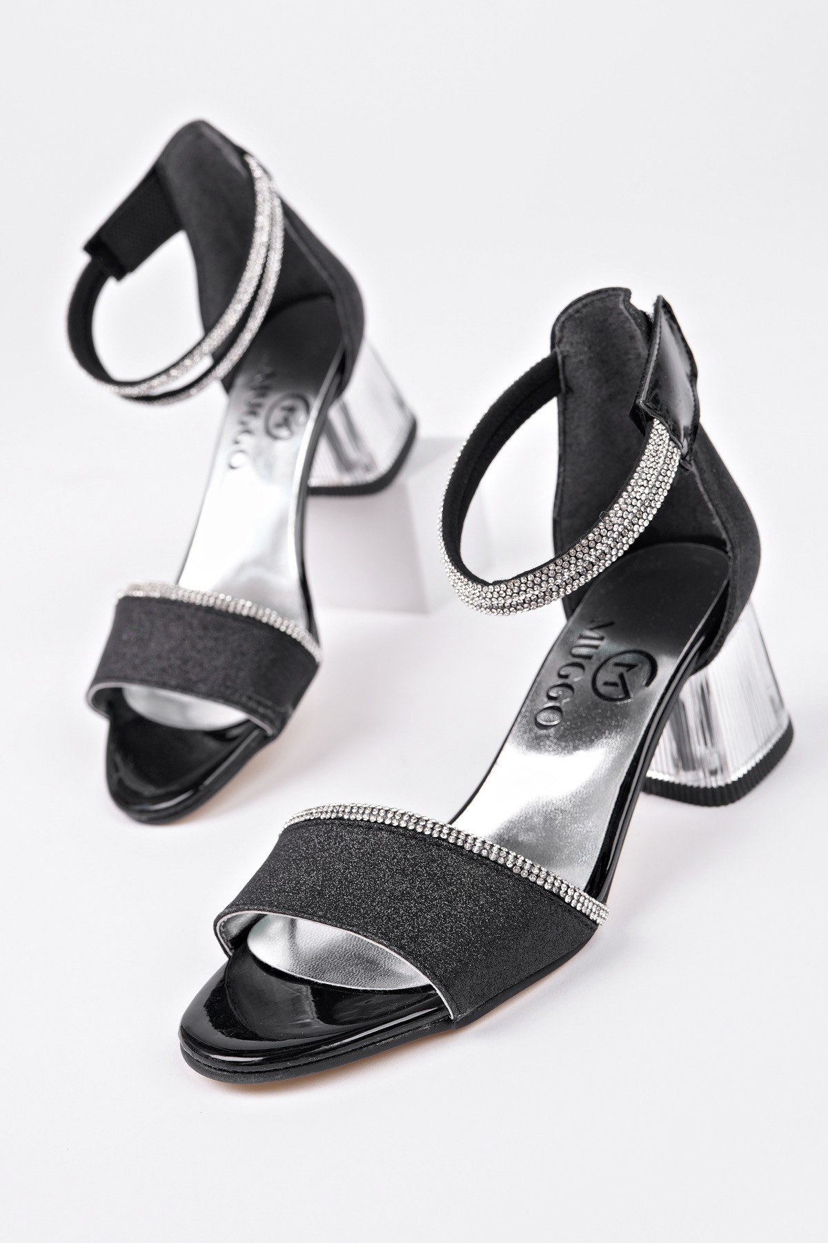 NOŞA Bilekten Bağlamalı Simli Kız Çocuk Kısa Topuklu Ayakkabı - Görsel 5