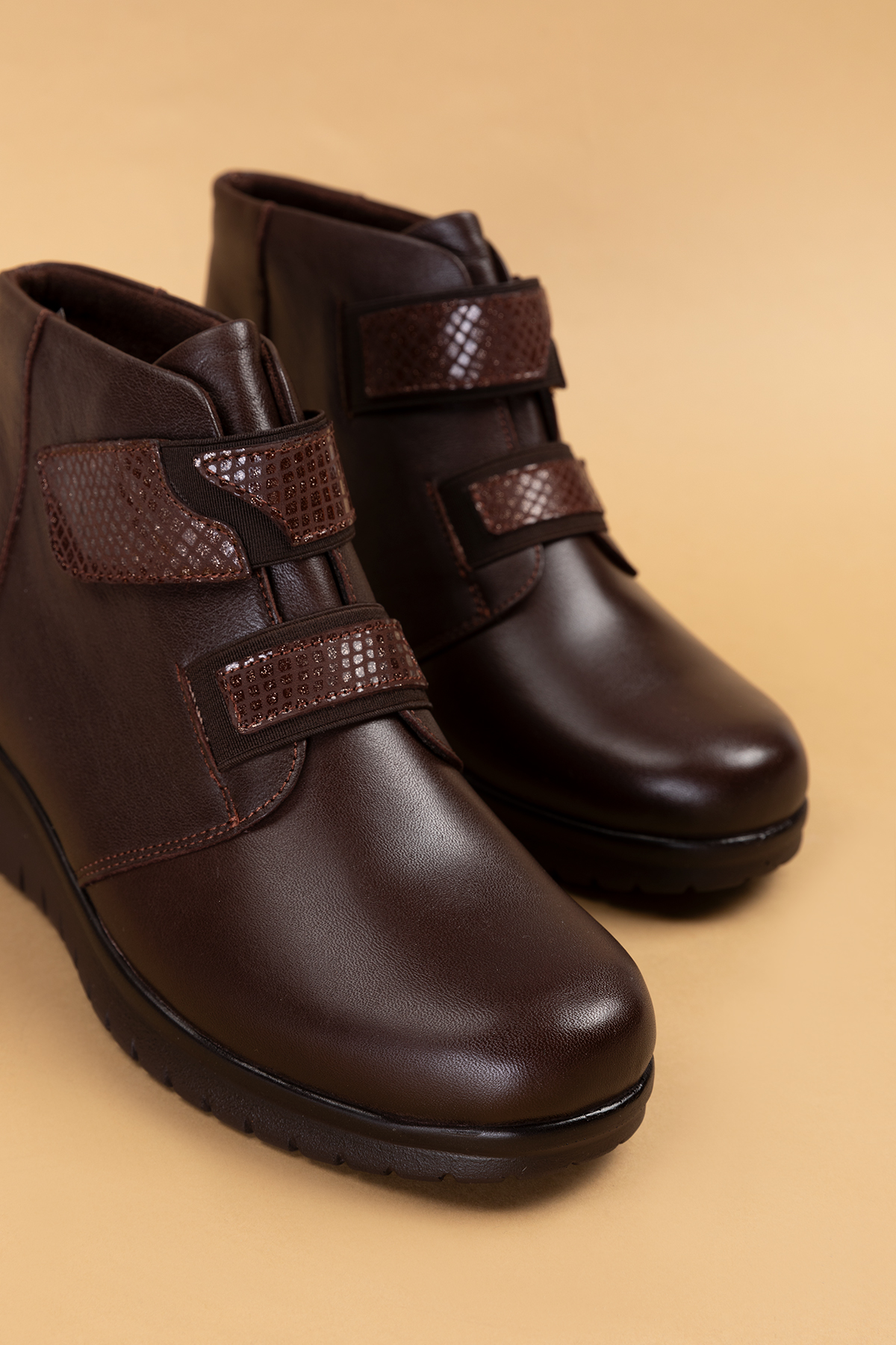 Gondol Kadın Hakiki Deri Cırtlı Kolay Giyim Bot elnr.2126 - Görsel 8