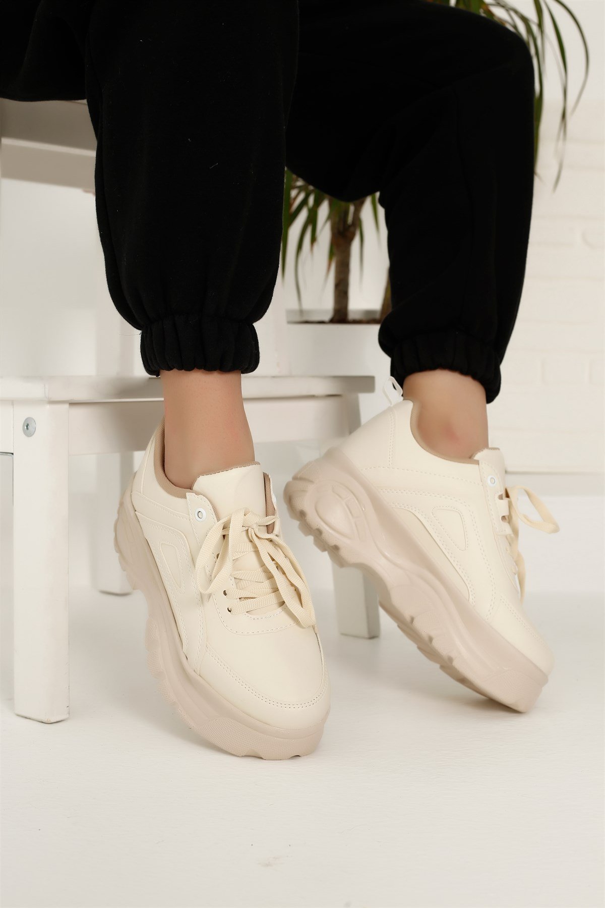 Kadın Bağcıklı Spor Ayakkabı BEJ CİLT BEJ - Görsel 3